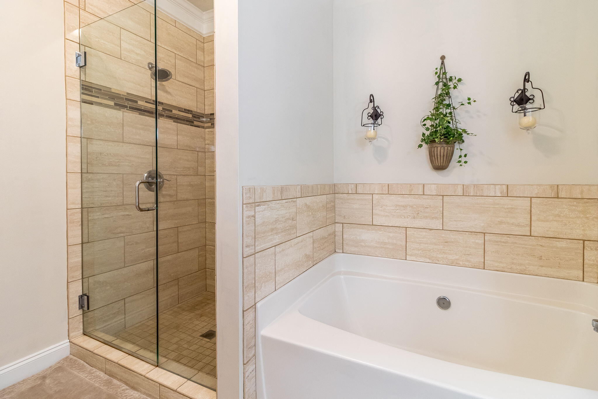 211 Oleander Trail
