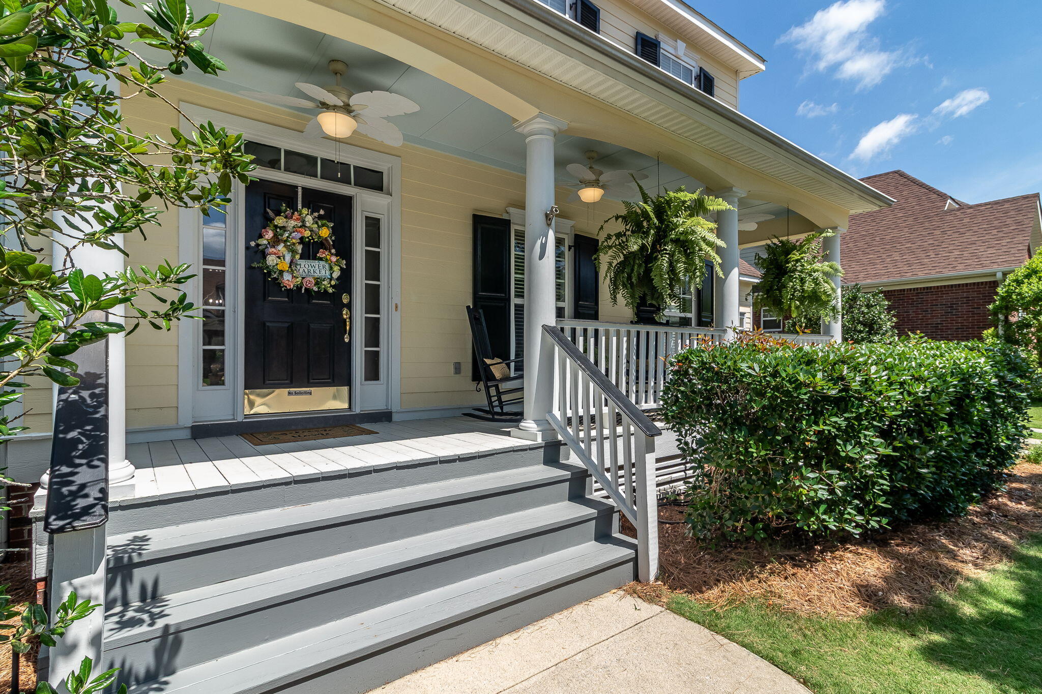 211 Oleander Trail