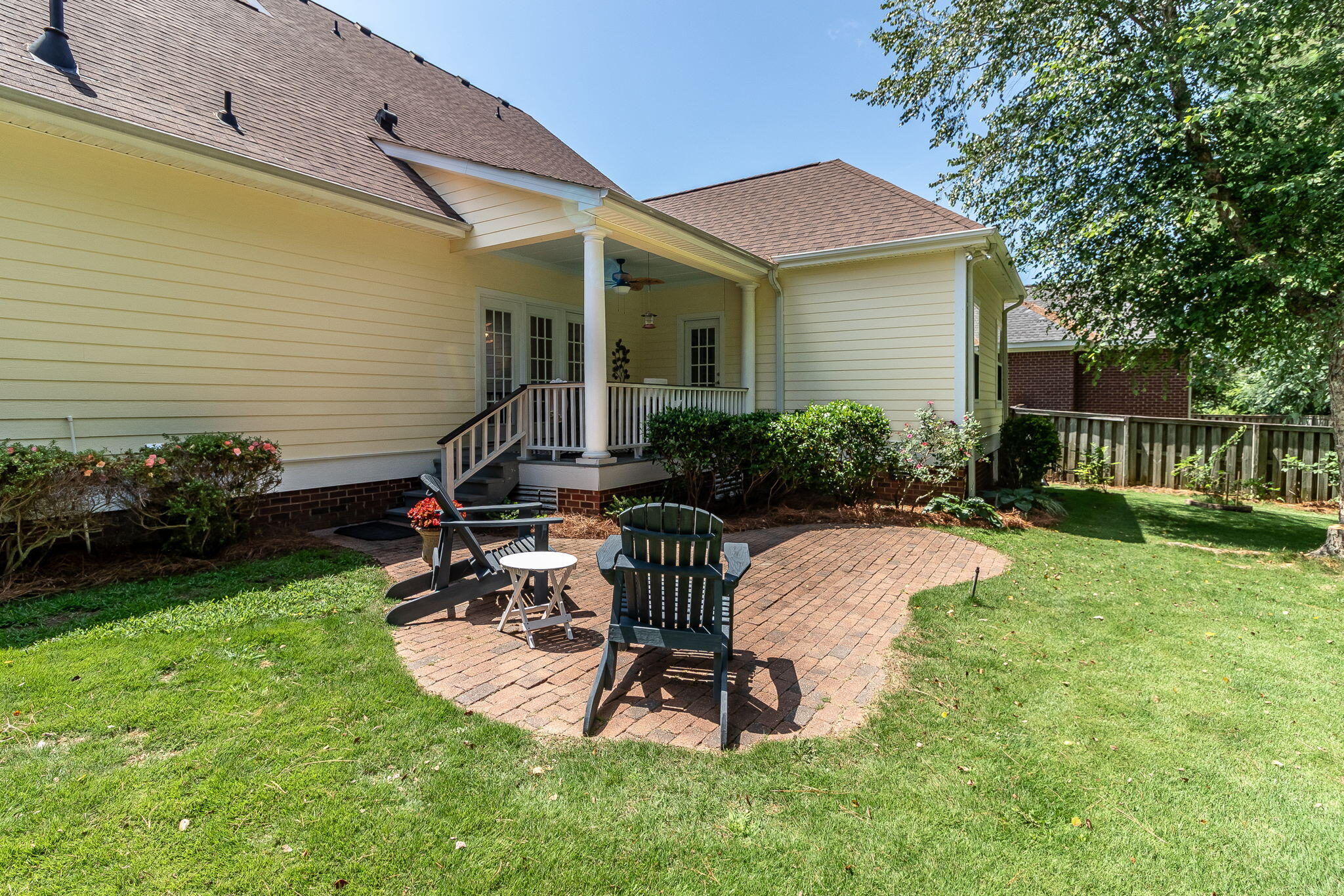 211 Oleander Trail