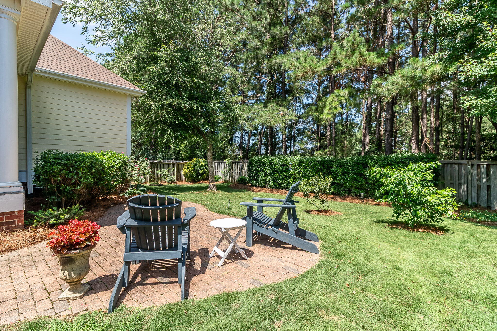 211 Oleander Trail