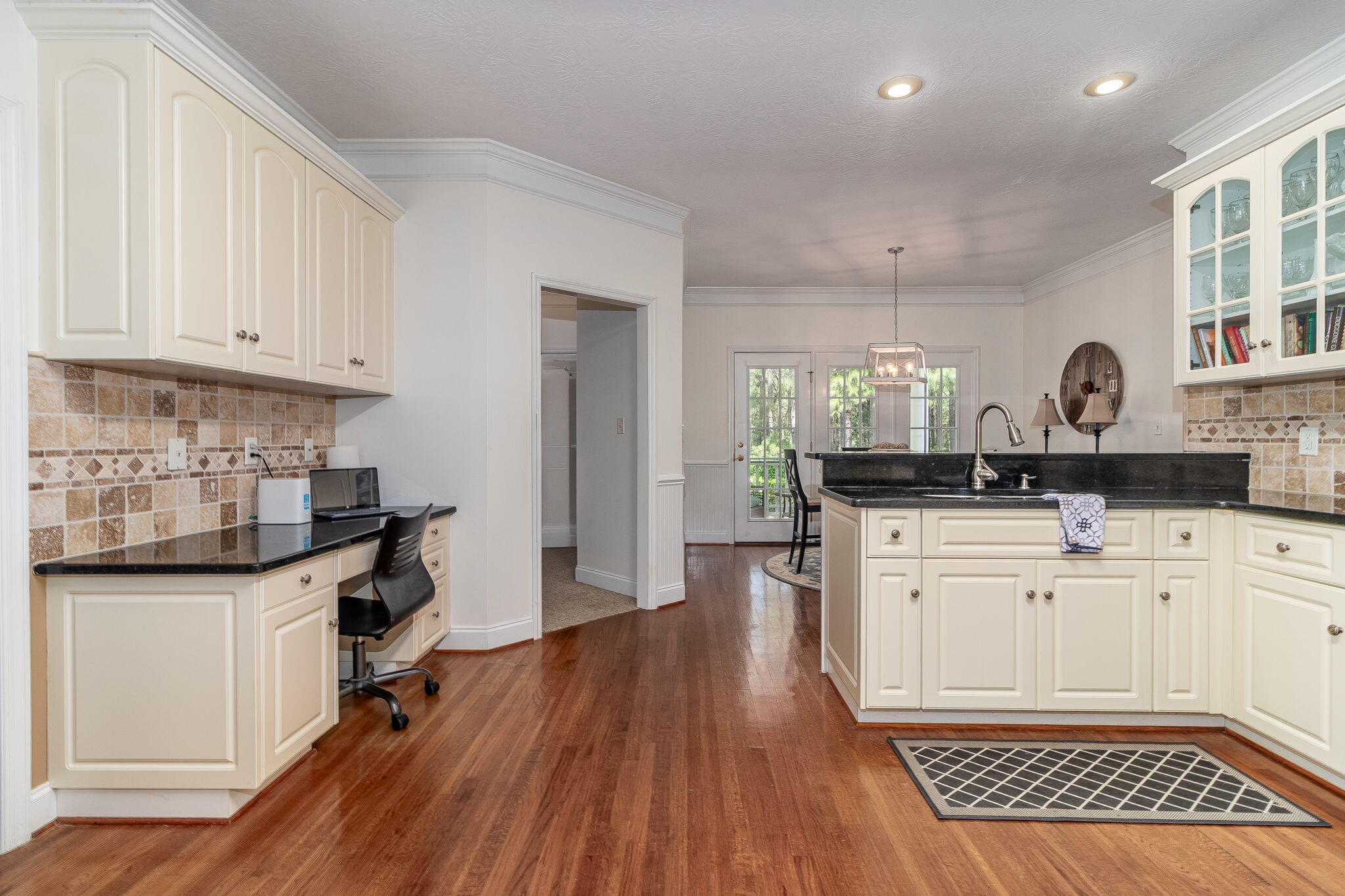 211 Oleander Trail