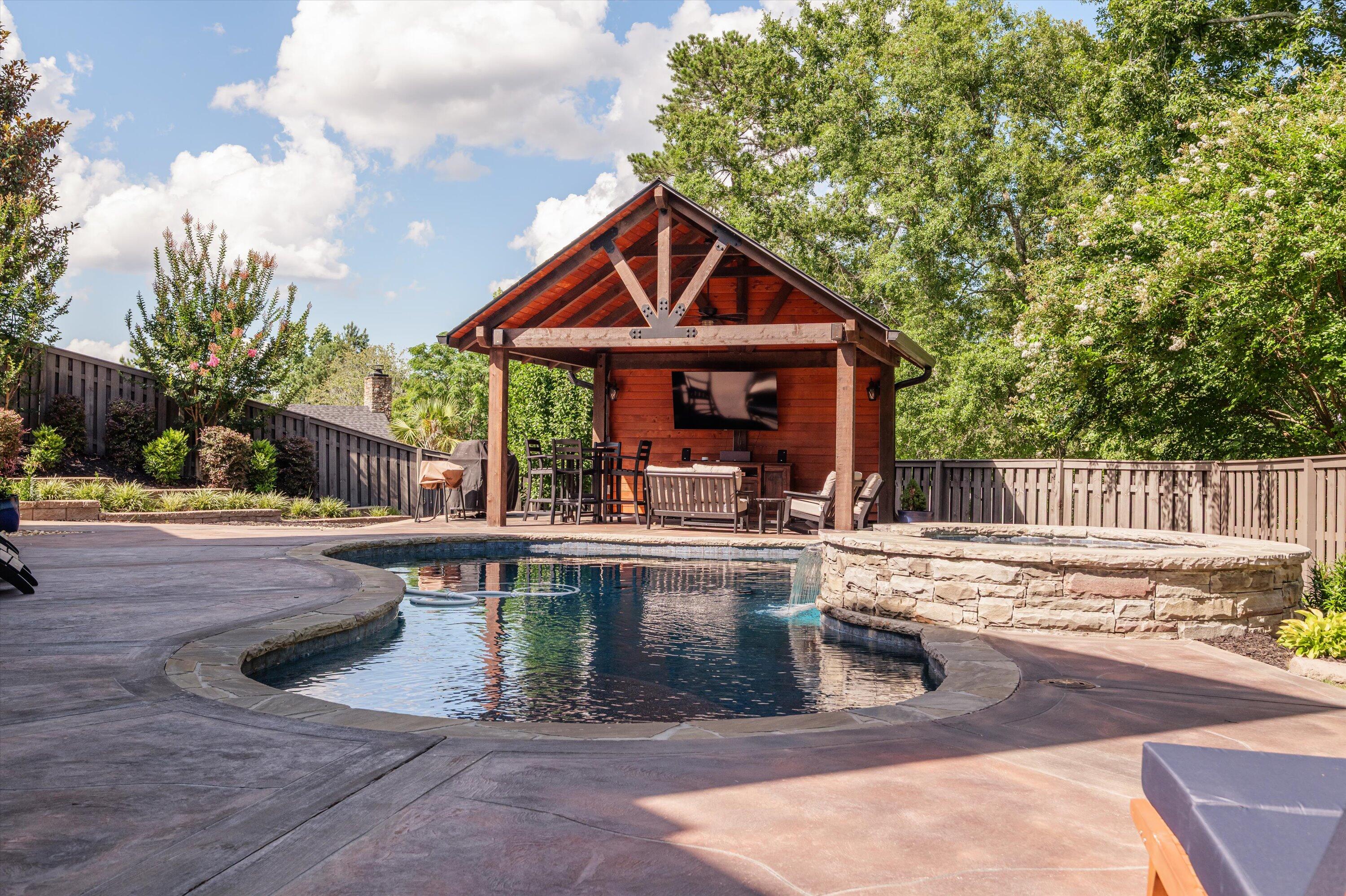 628 Emerald Crossing