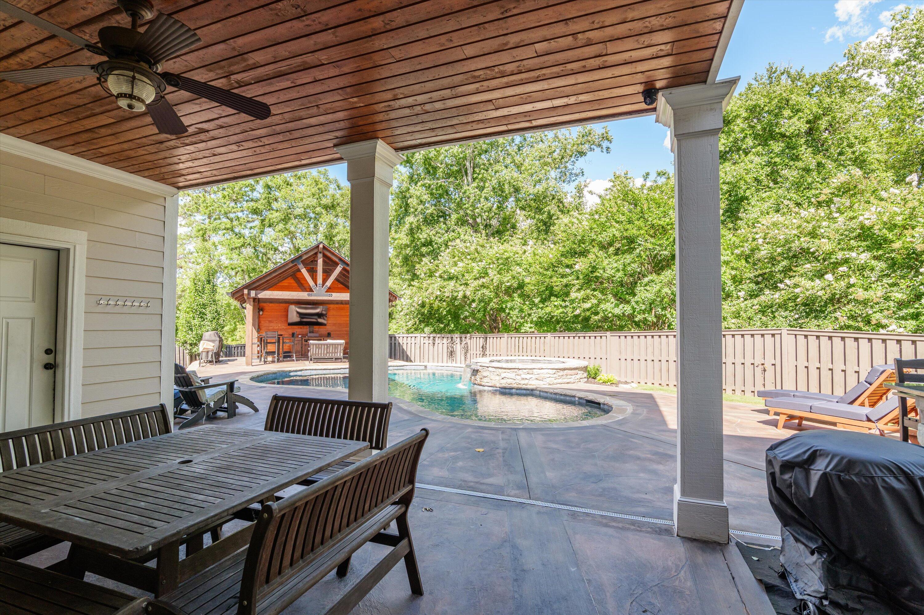 628 Emerald Crossing