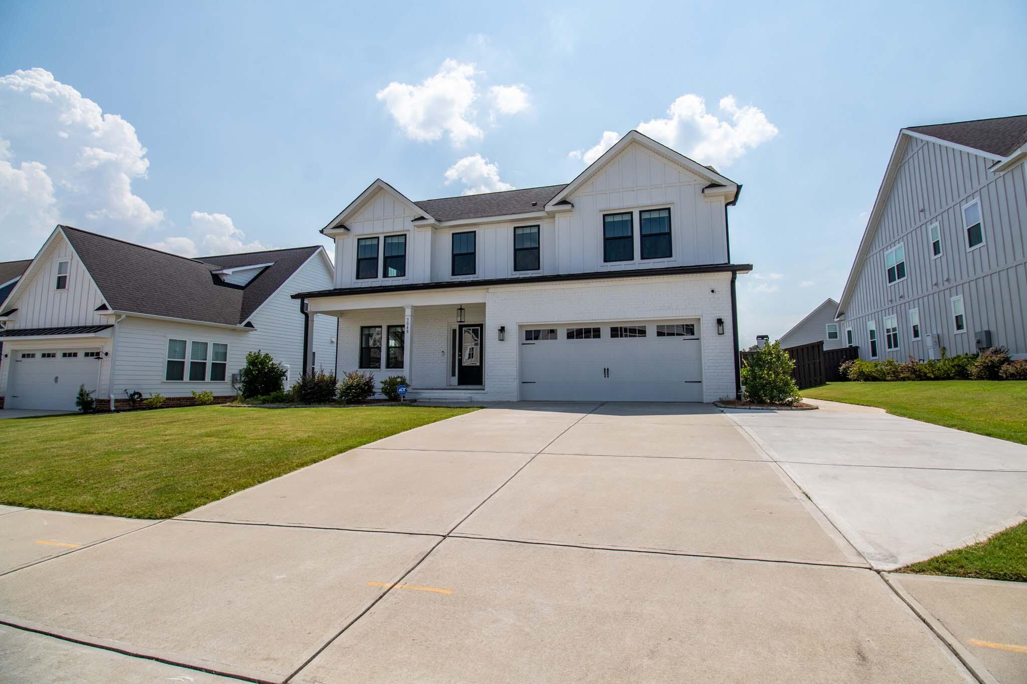 3048 Rosewood Dr. Drive
