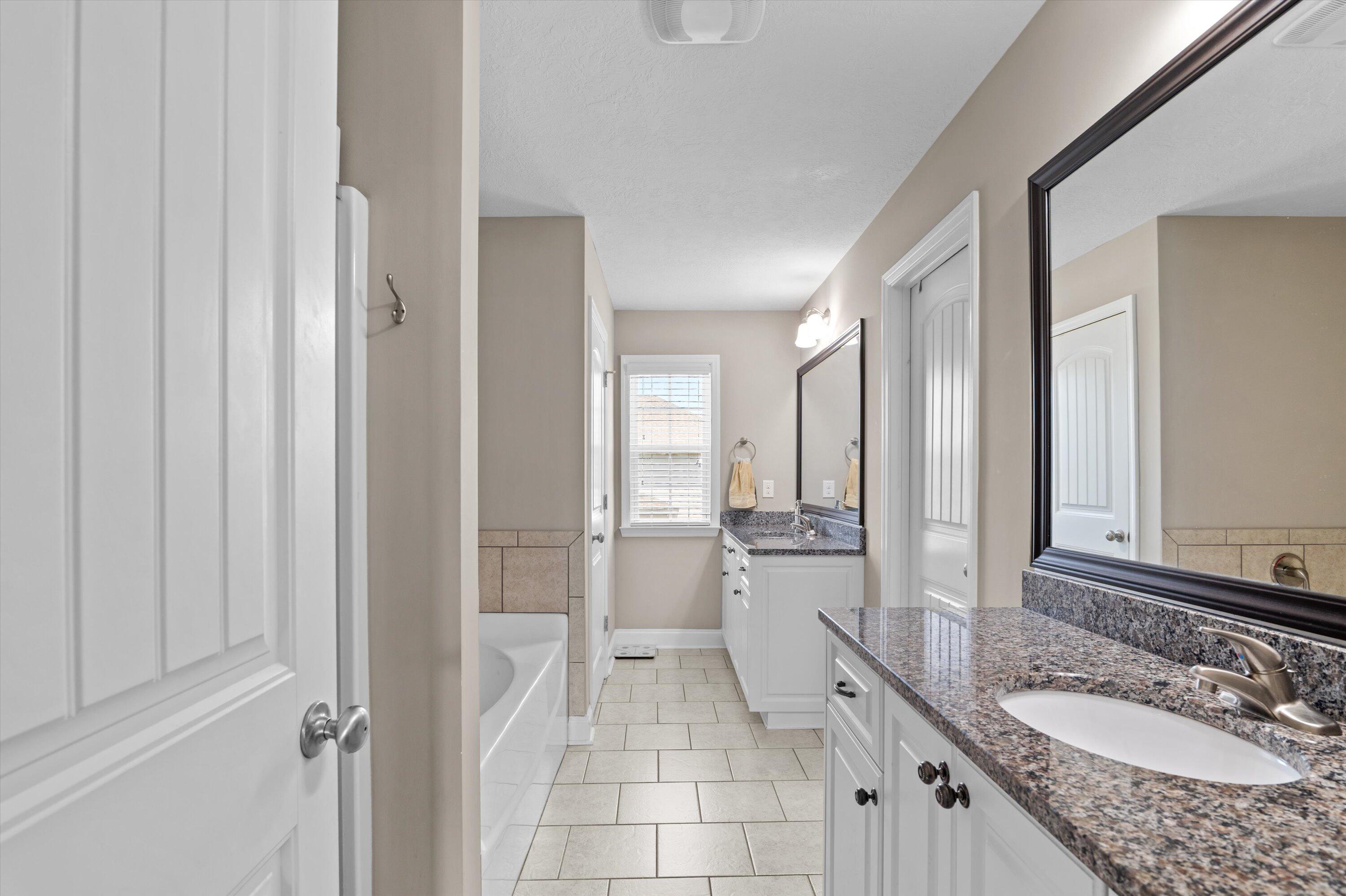 2515 Kari Lane