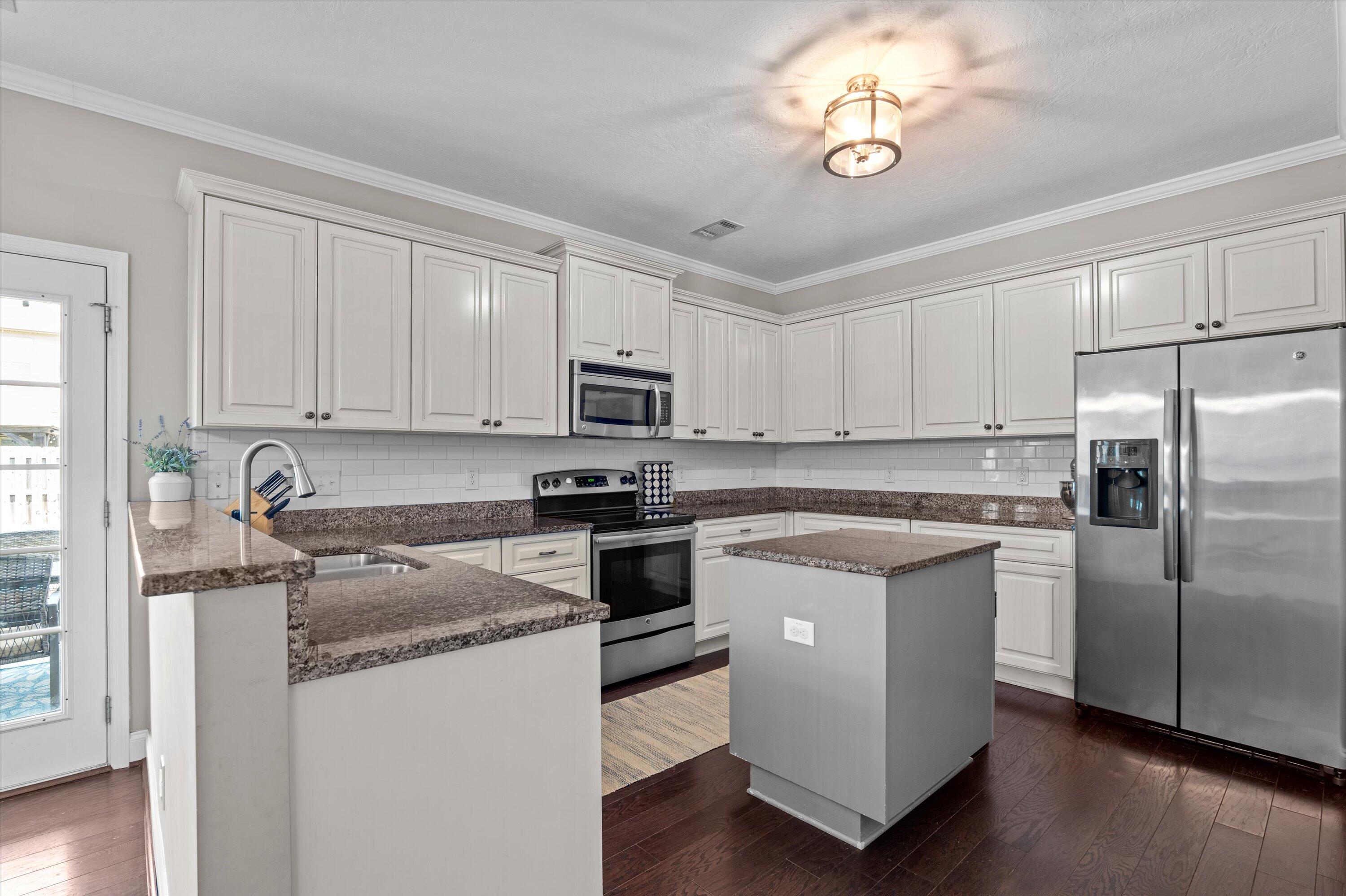 2515 Kari Lane
