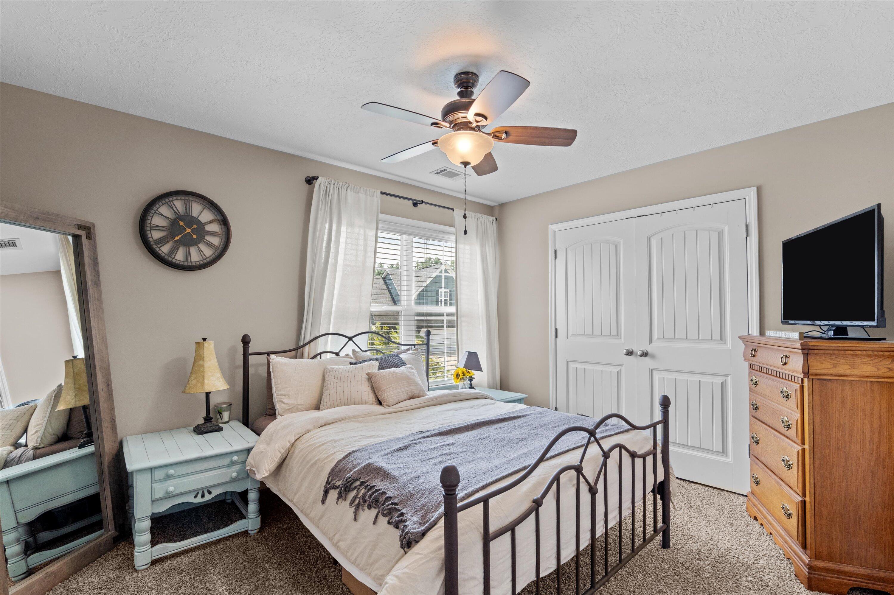 2515 Kari Lane