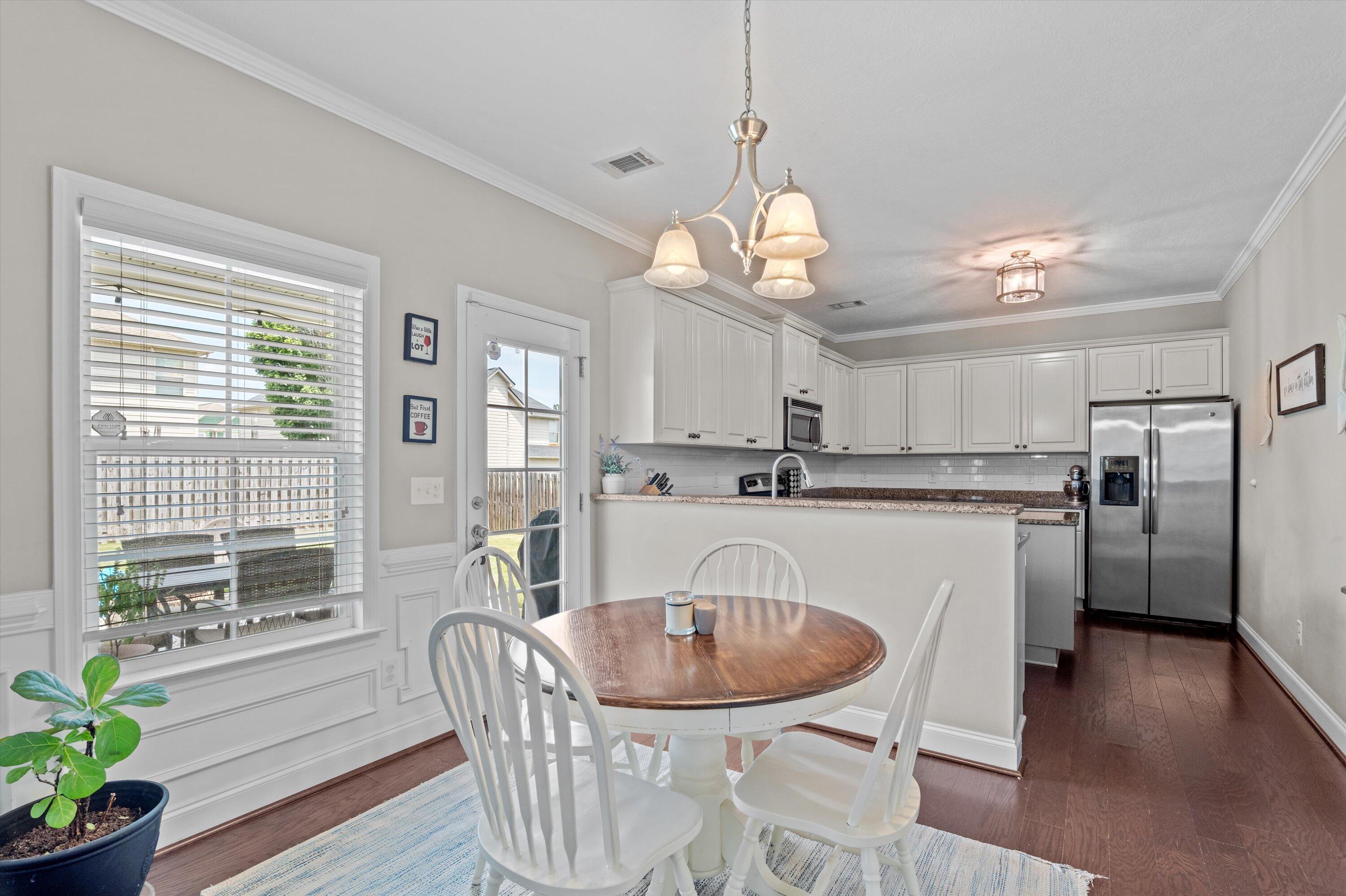 2515 Kari Lane