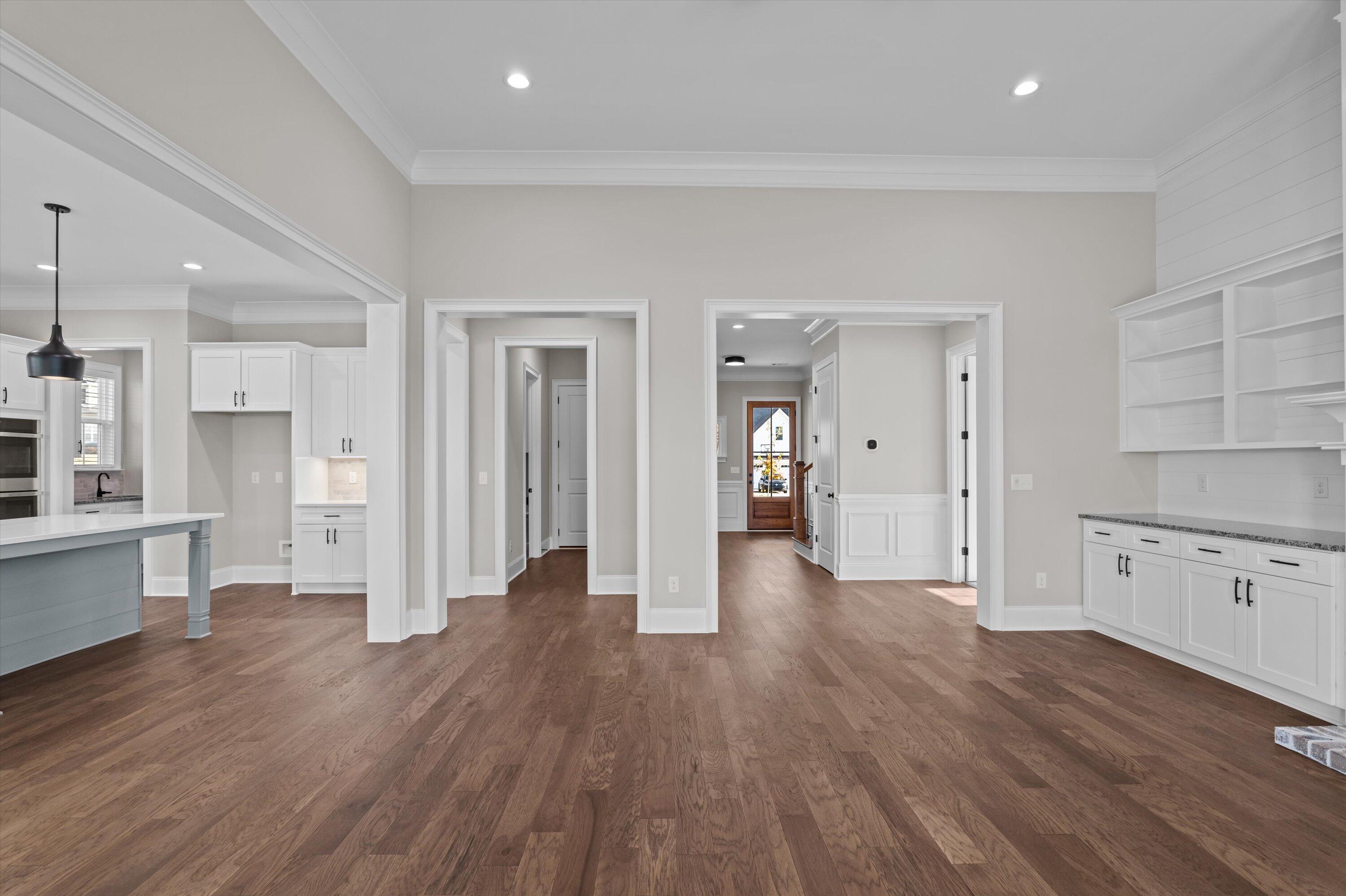 659 River Oaks Lane