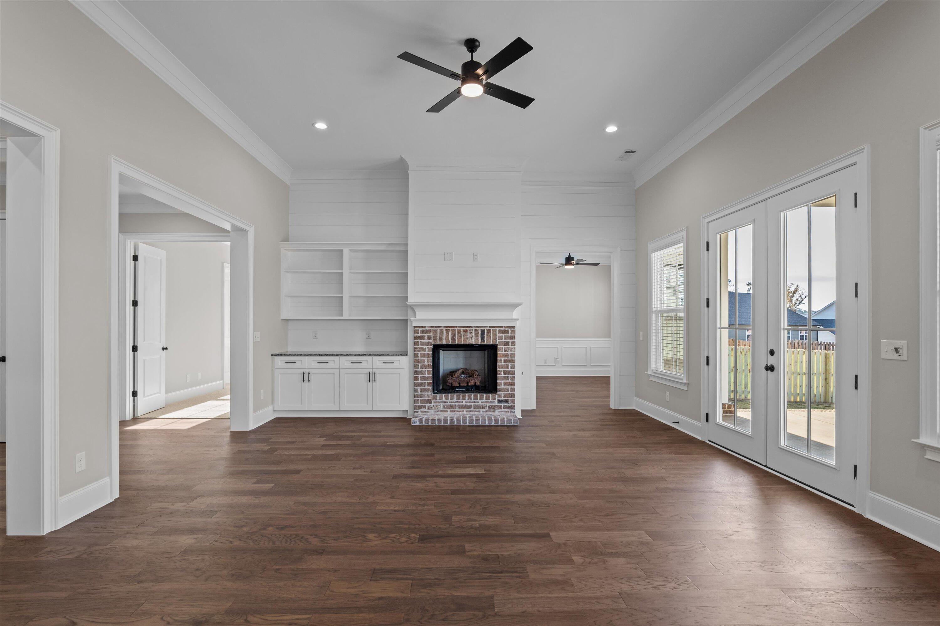 659 River Oaks Lane