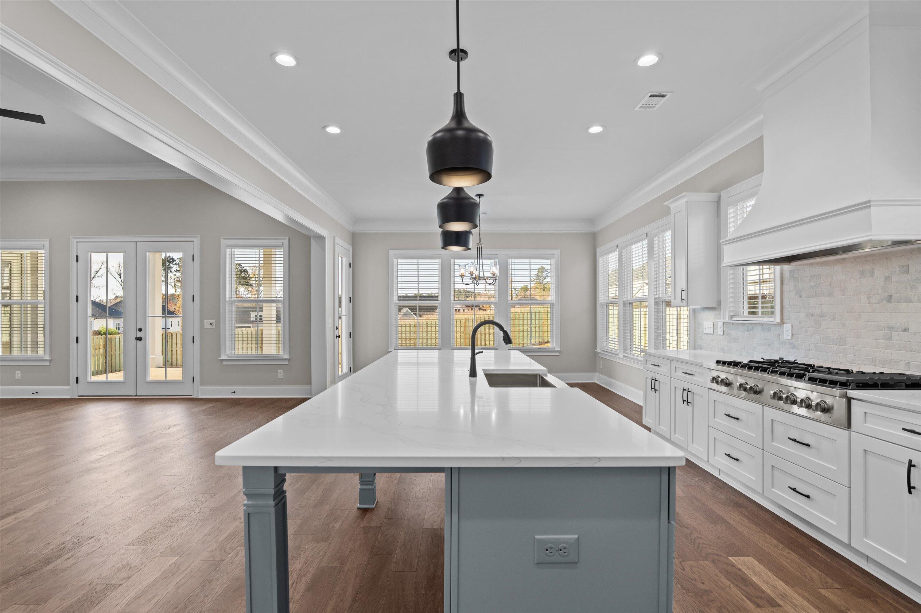 659 River Oaks Lane