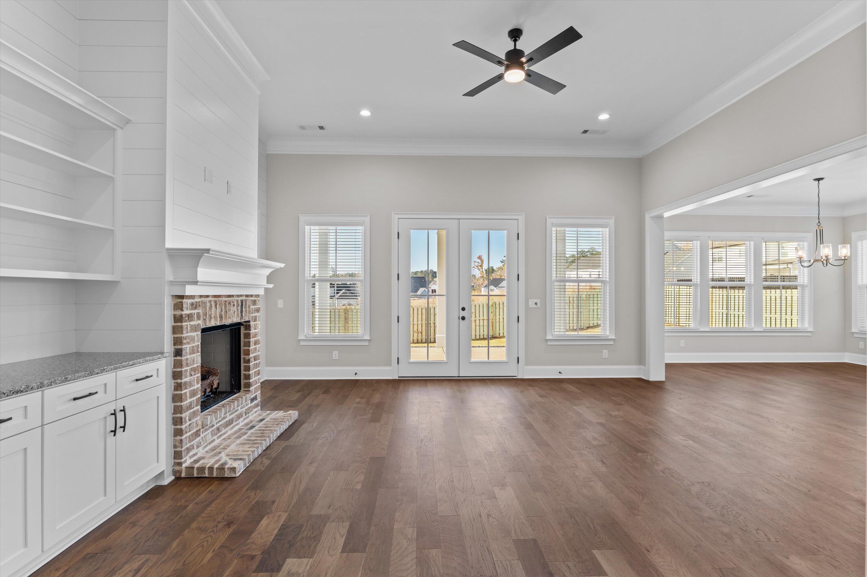 659 River Oaks Lane