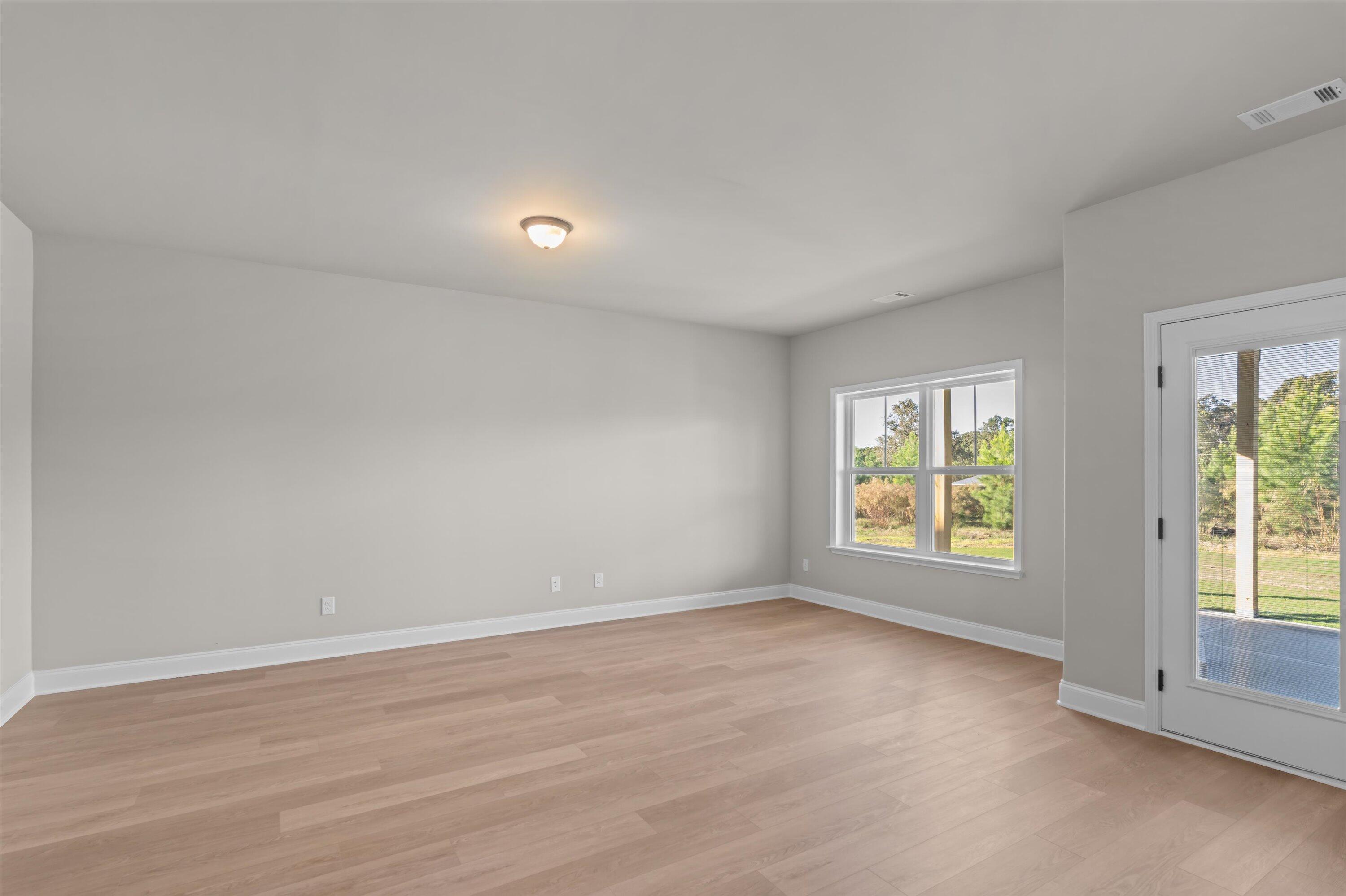 2458 Laurens Street