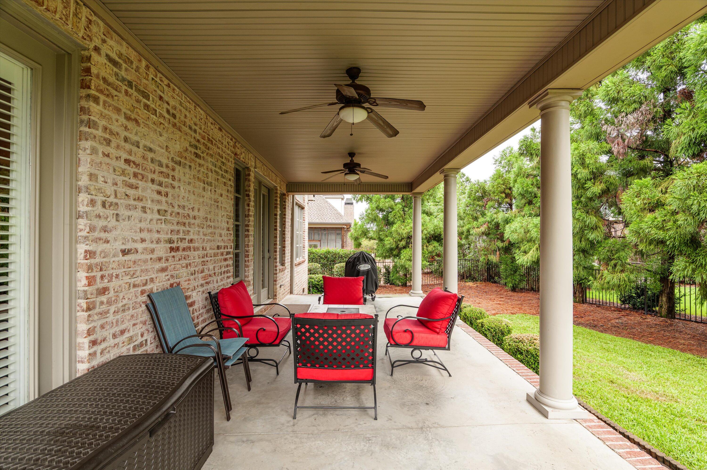 1013 Emerald Place