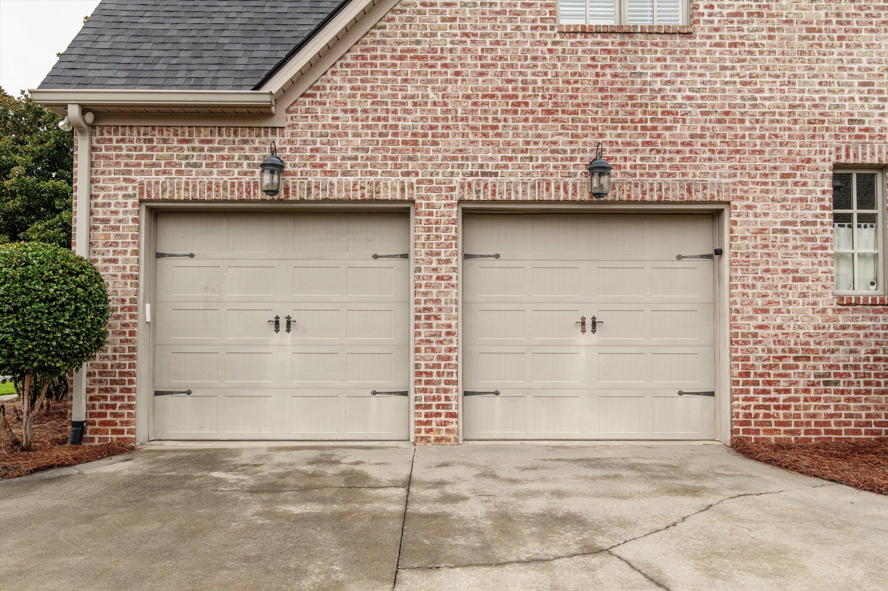 1013 Emerald Place