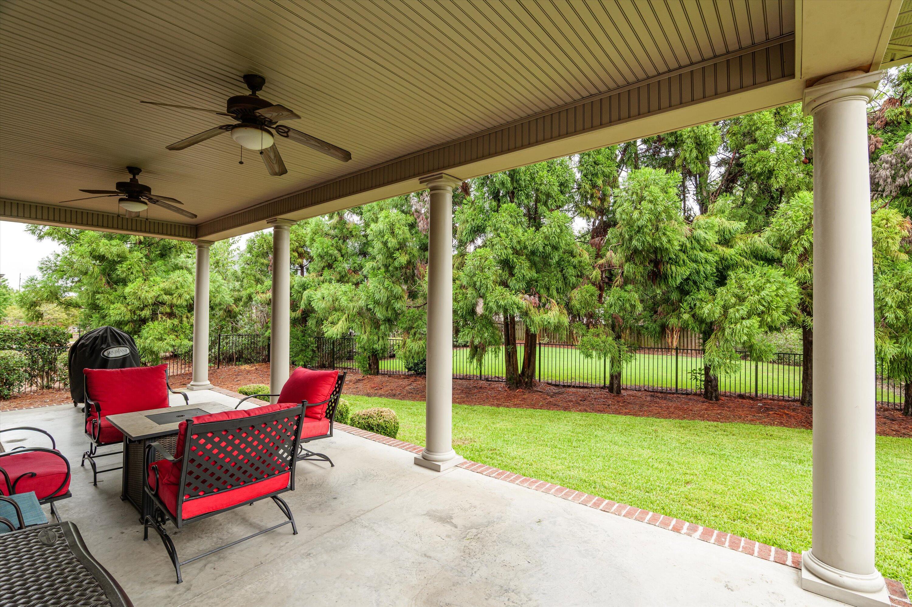 1013 Emerald Place