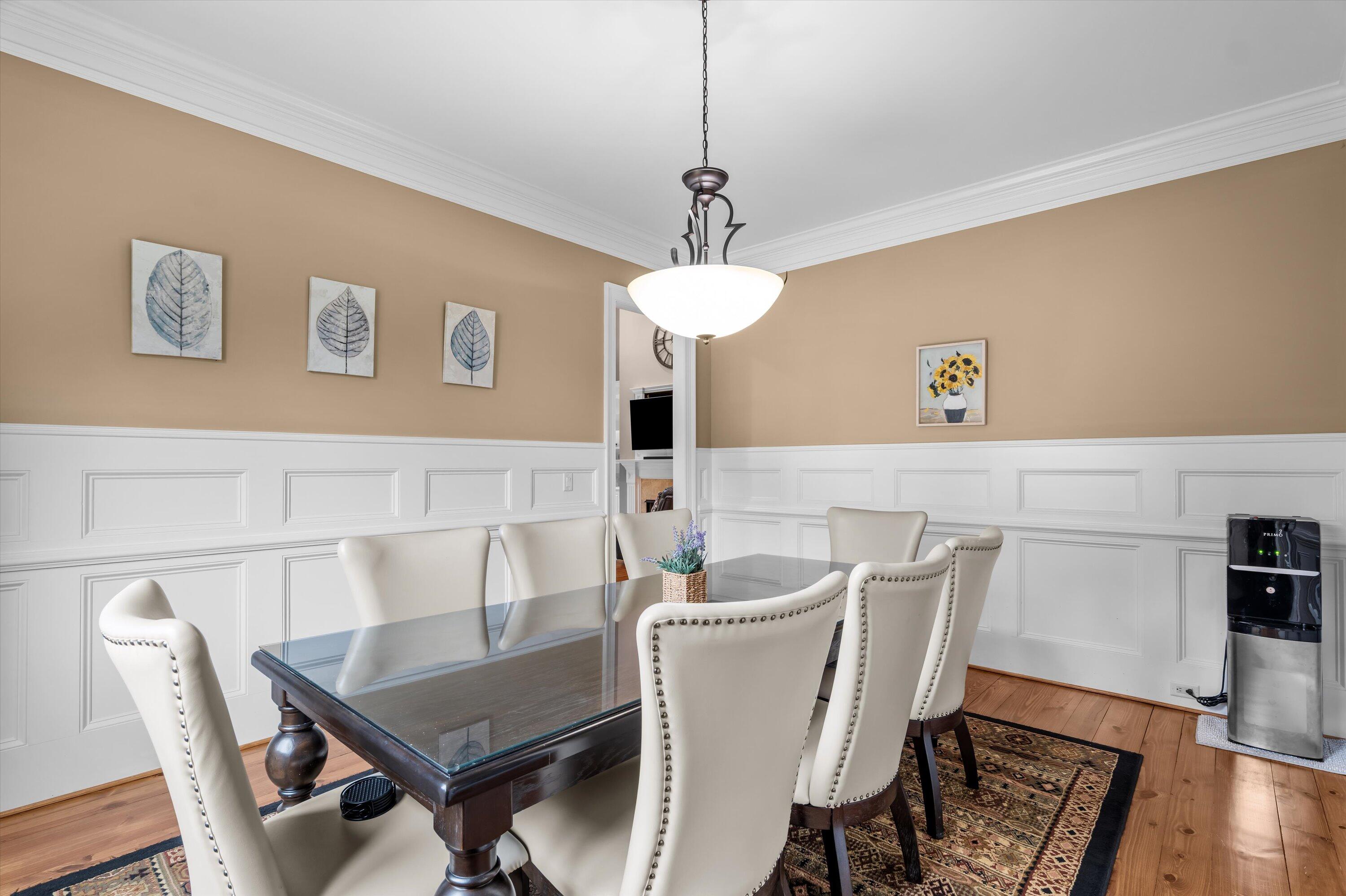 1013 Emerald Place