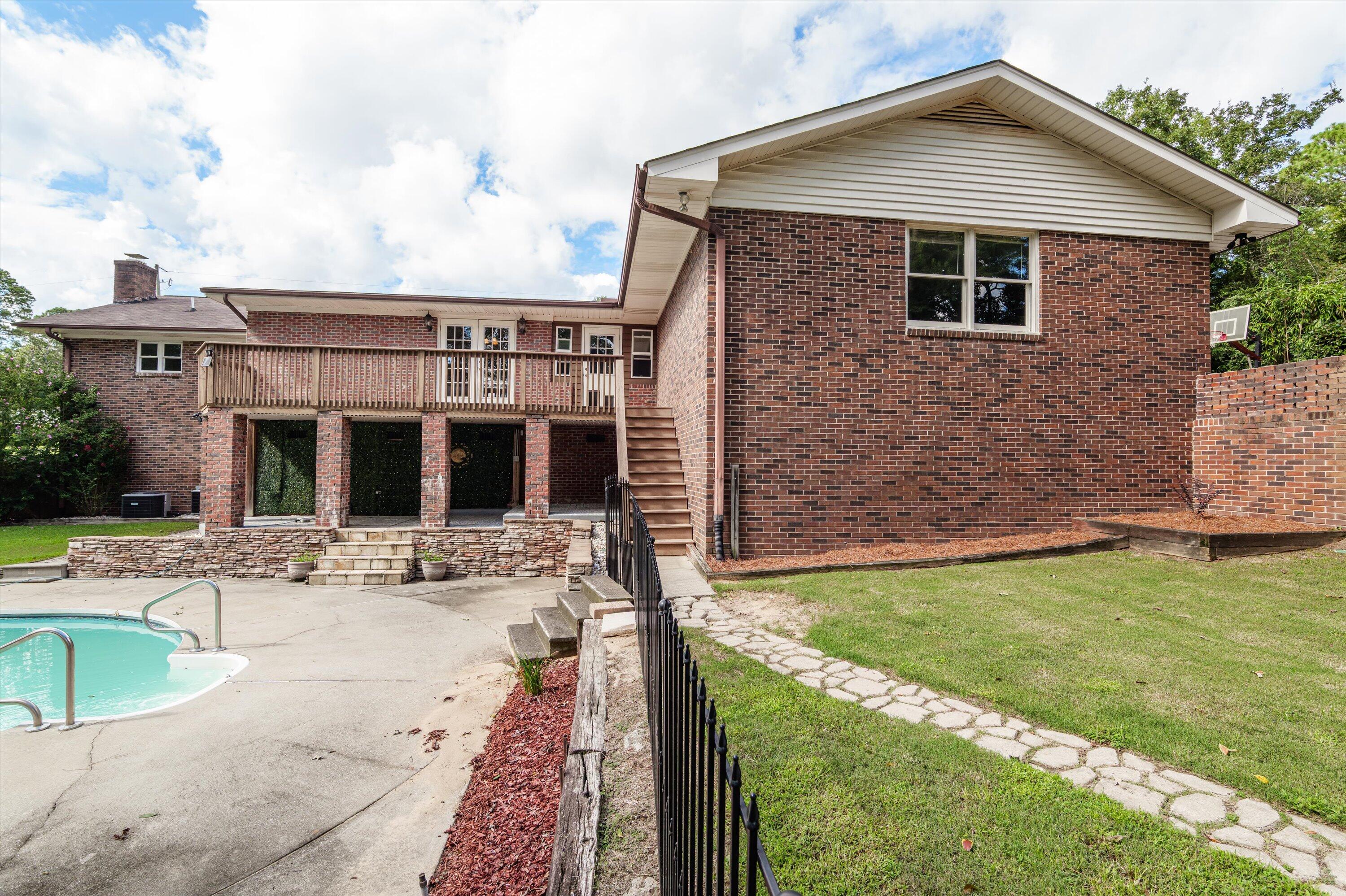 117 Ridgecrest Road