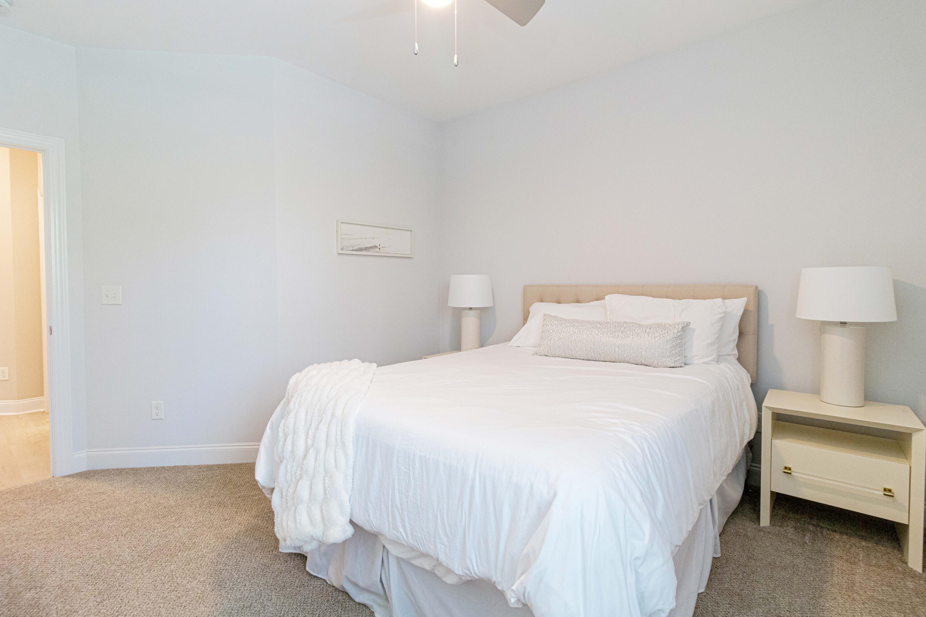 555 Rivernorth Dr.