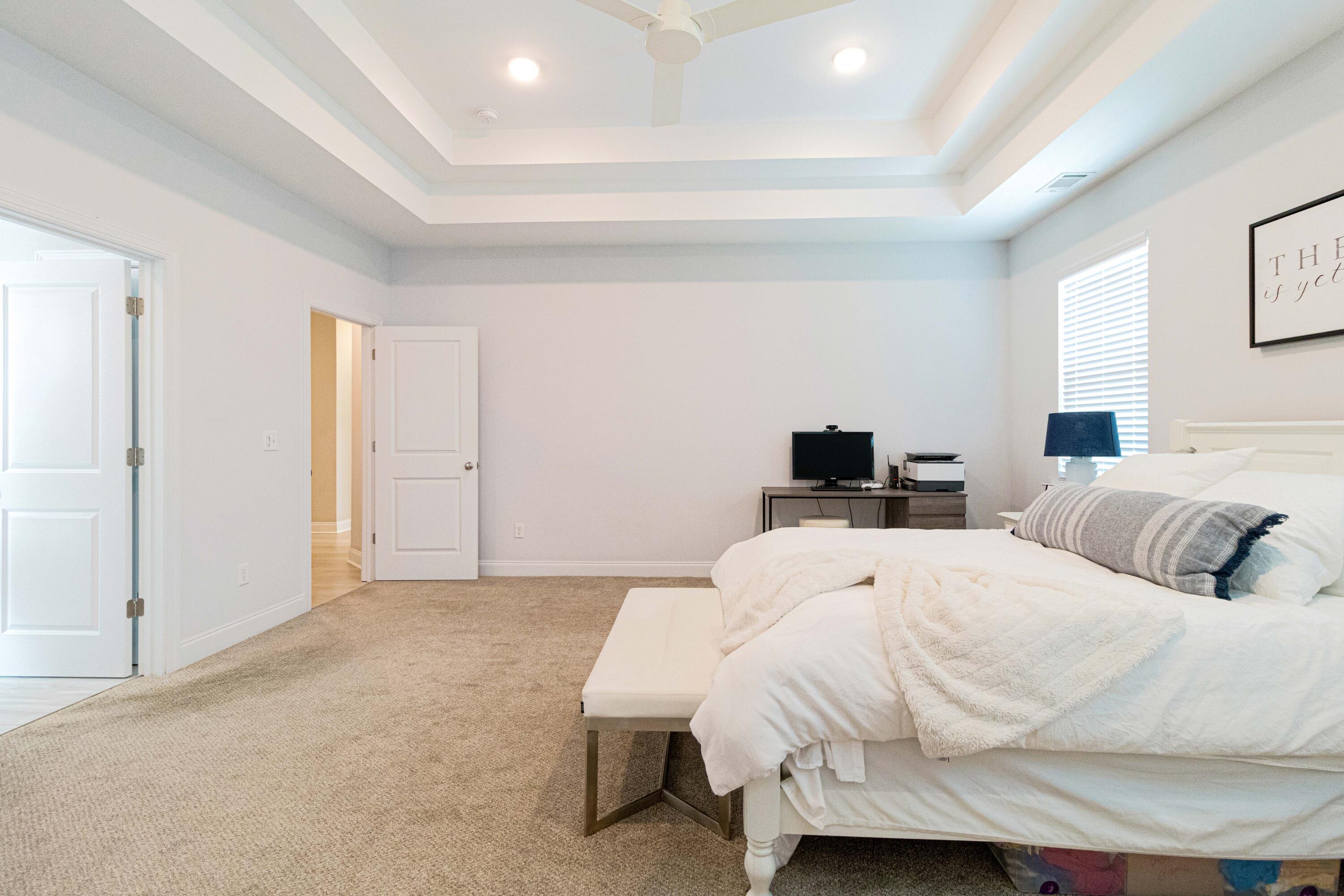 555 Rivernorth Dr.