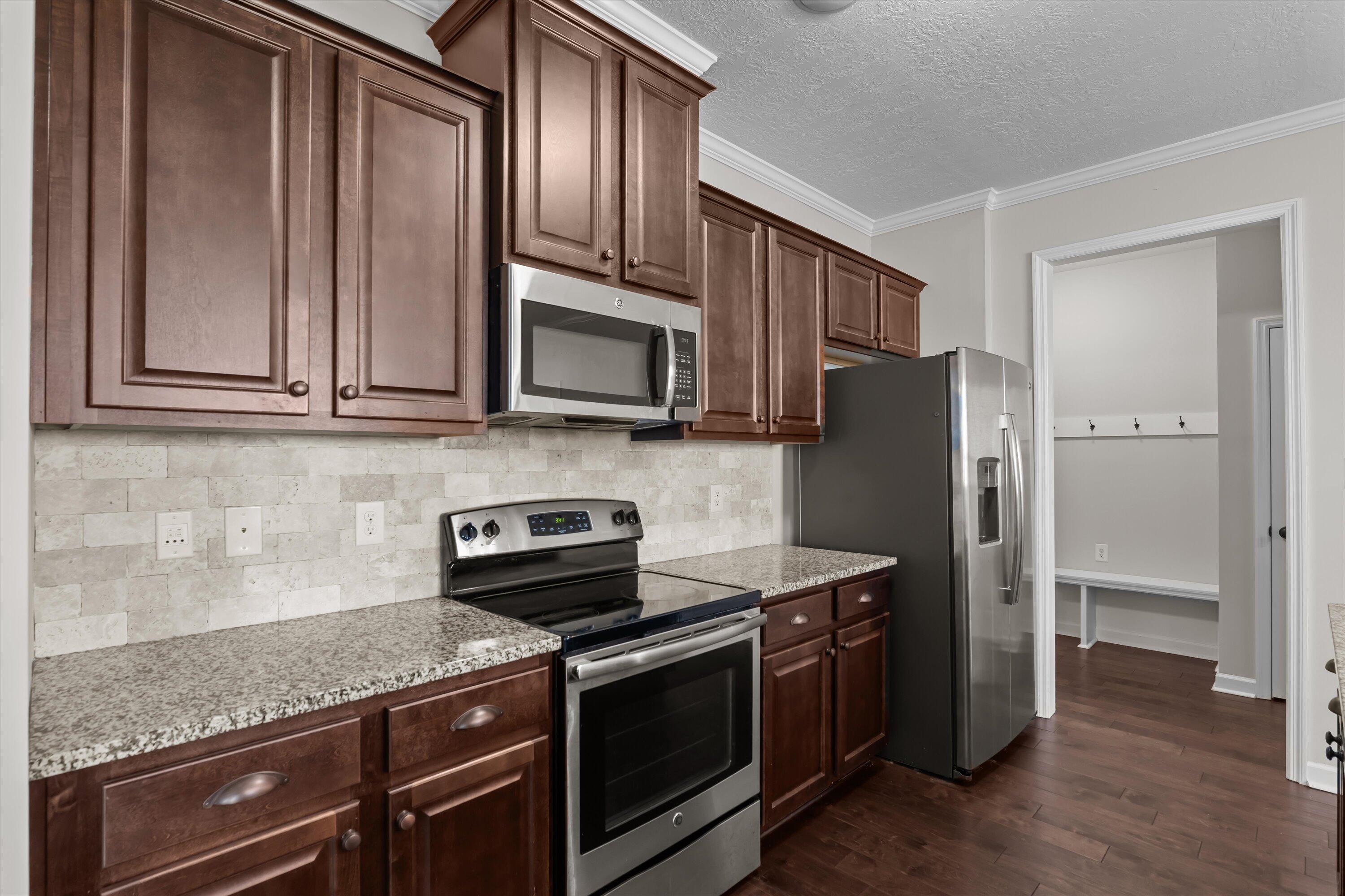 4020 Pullman Circle