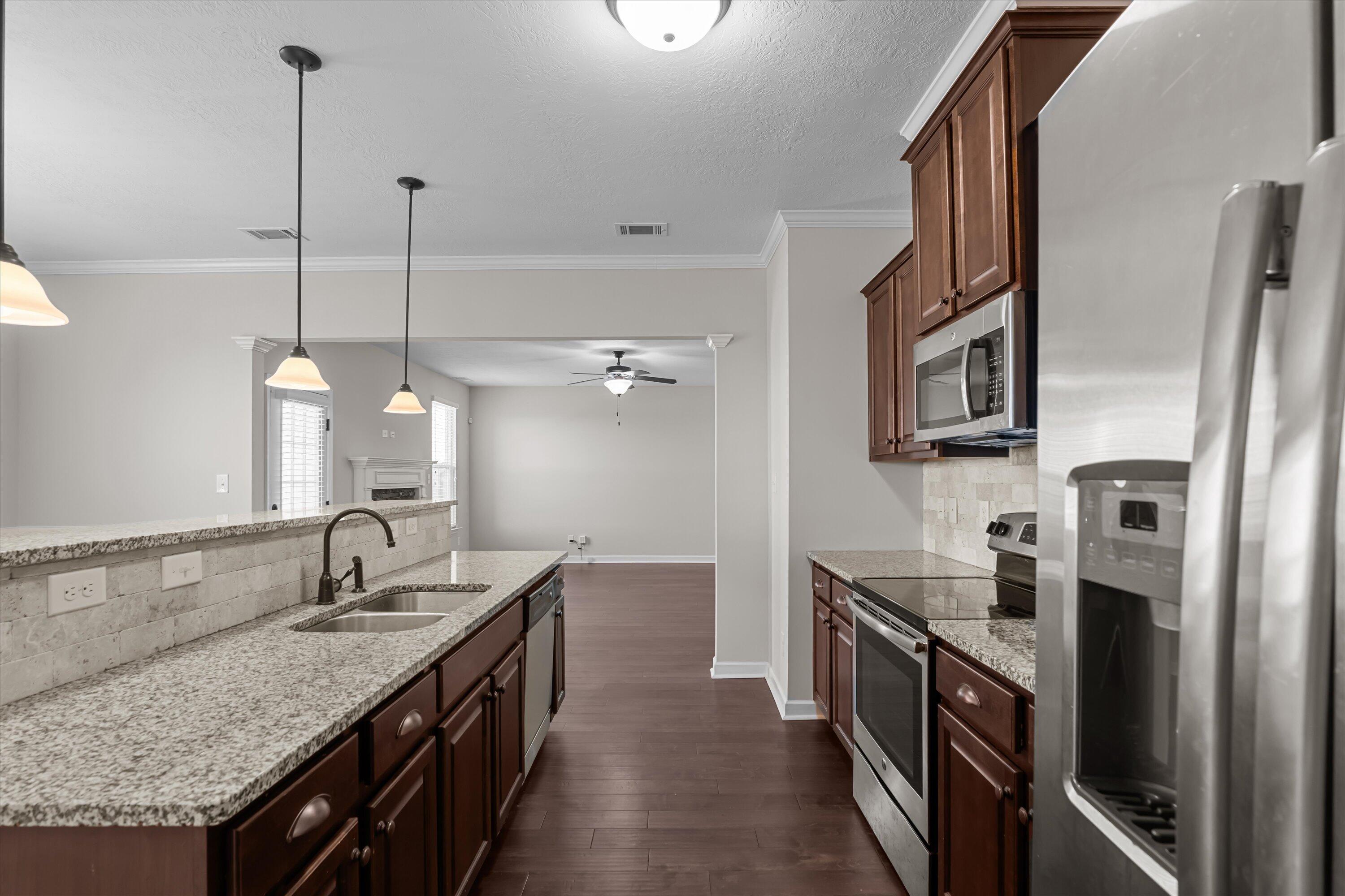 4020 Pullman Circle