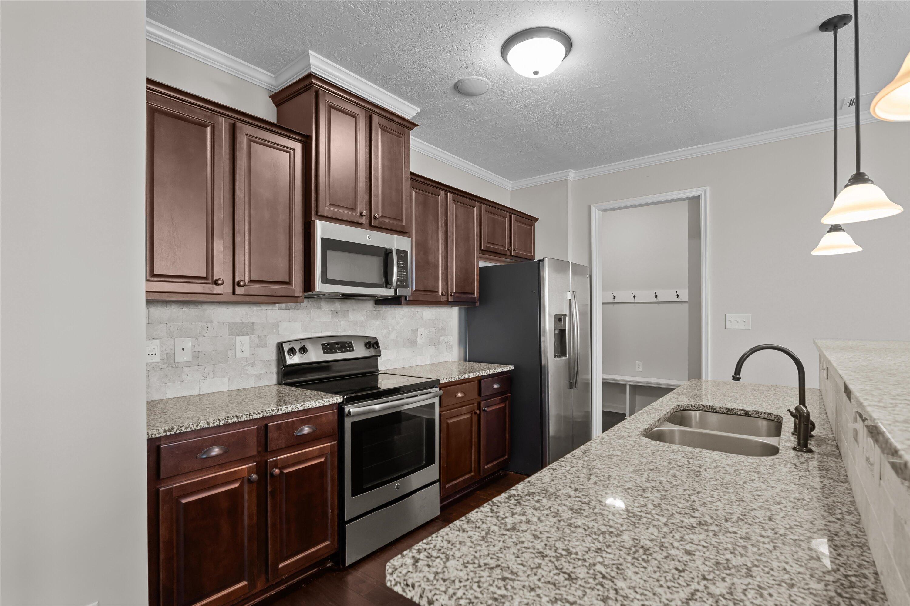 4020 Pullman Circle
