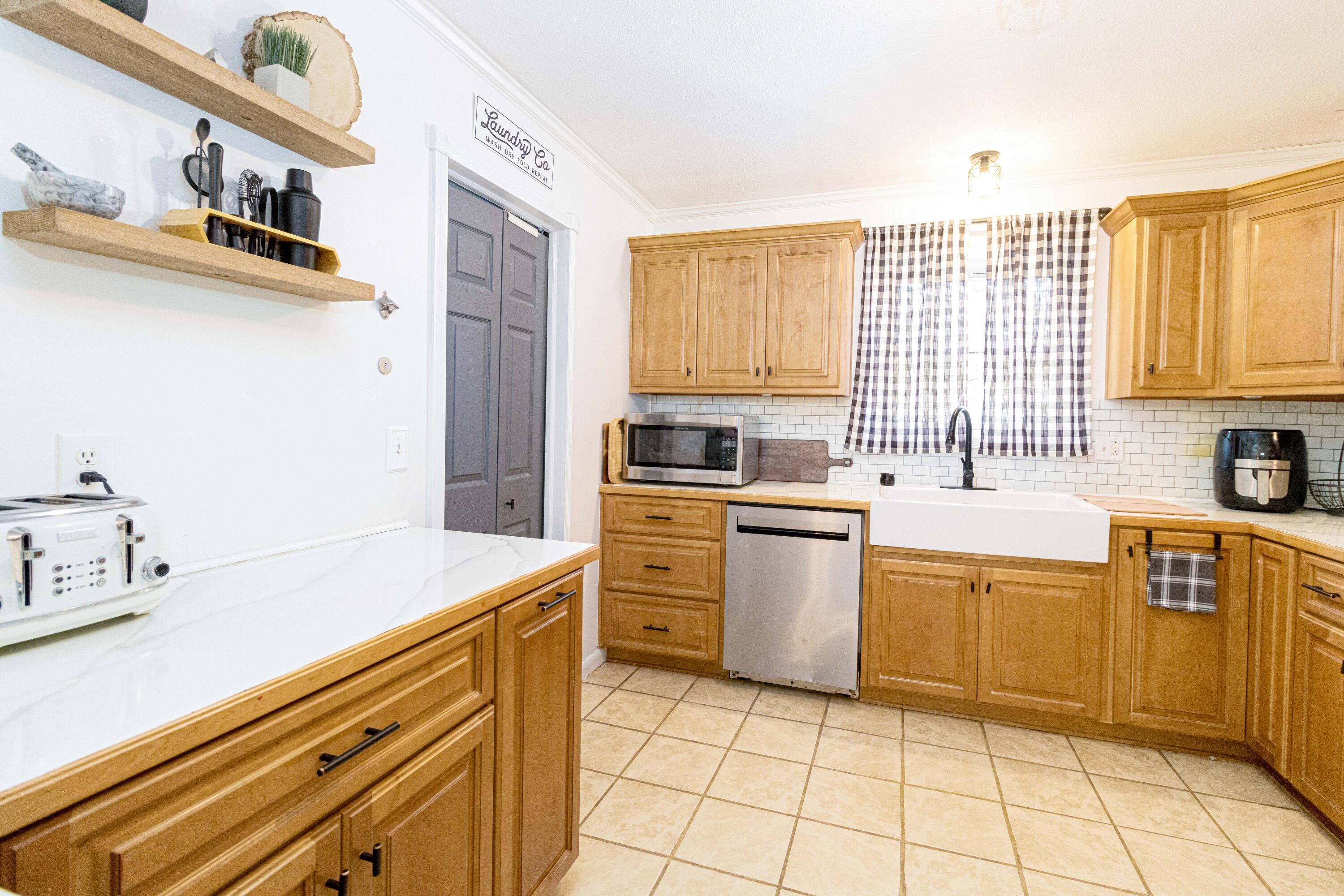 604 Edisto Dr.