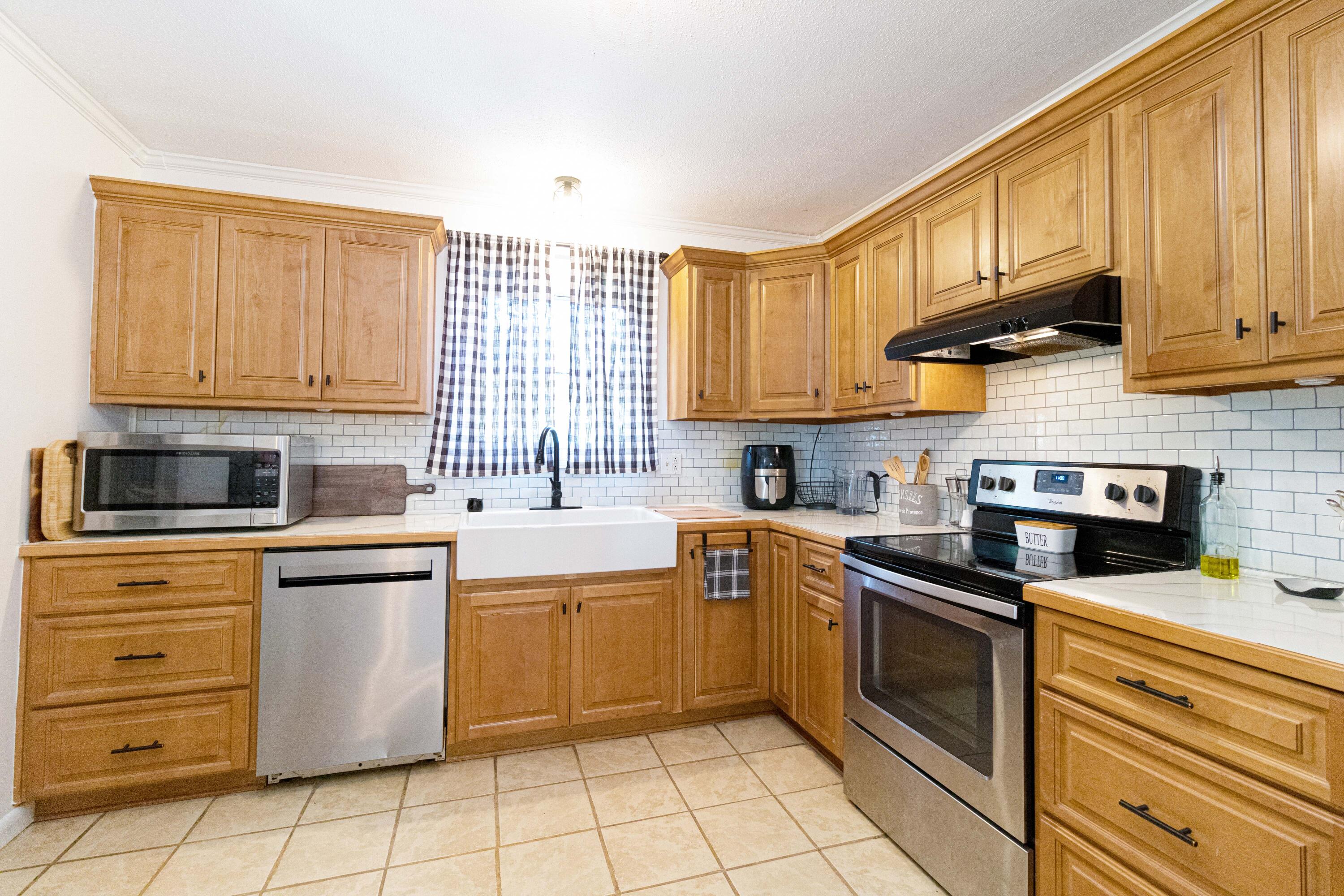 604 Edisto Dr.