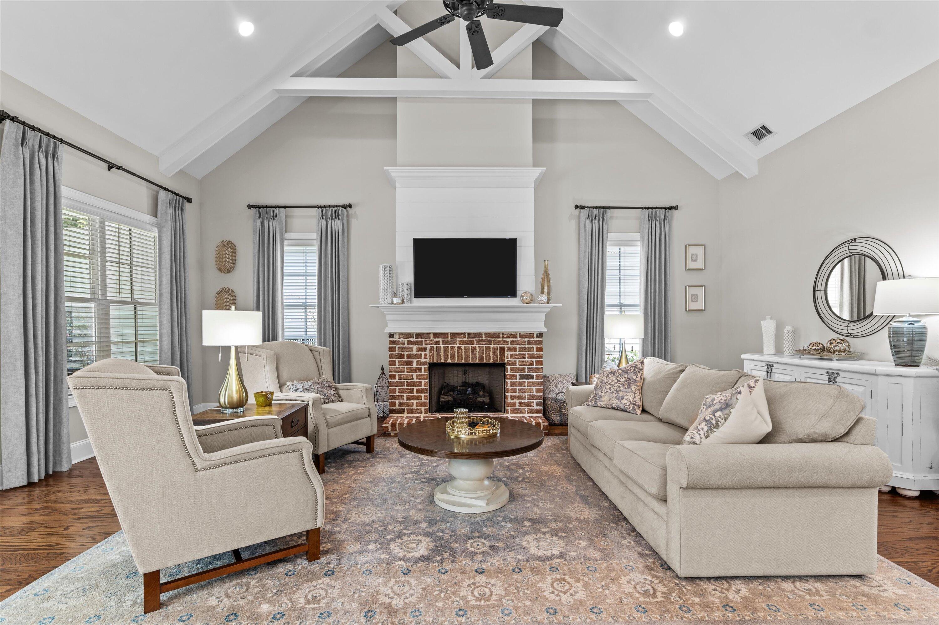 217 Hornsby Lane