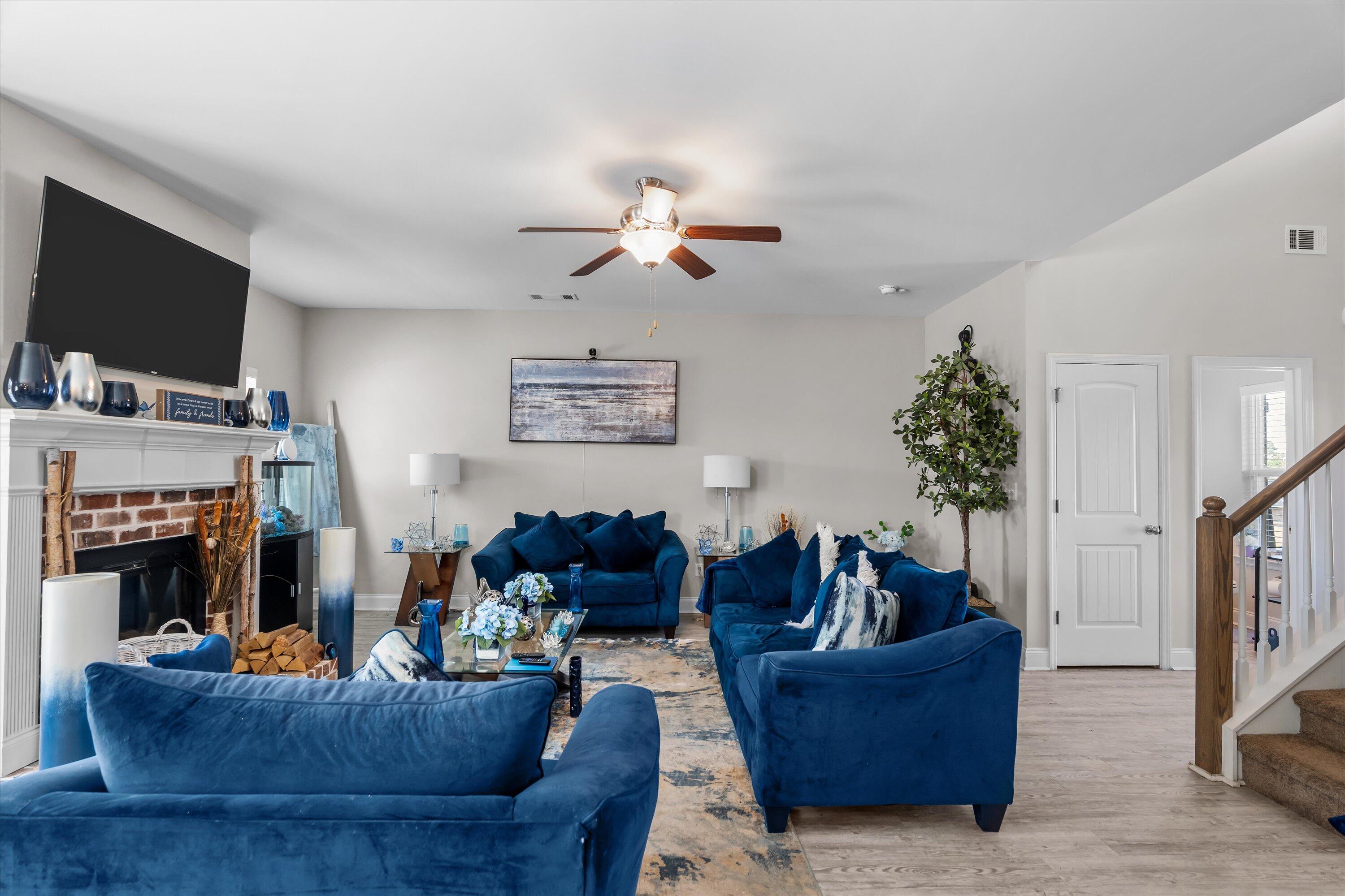 1610 Jonathan Place