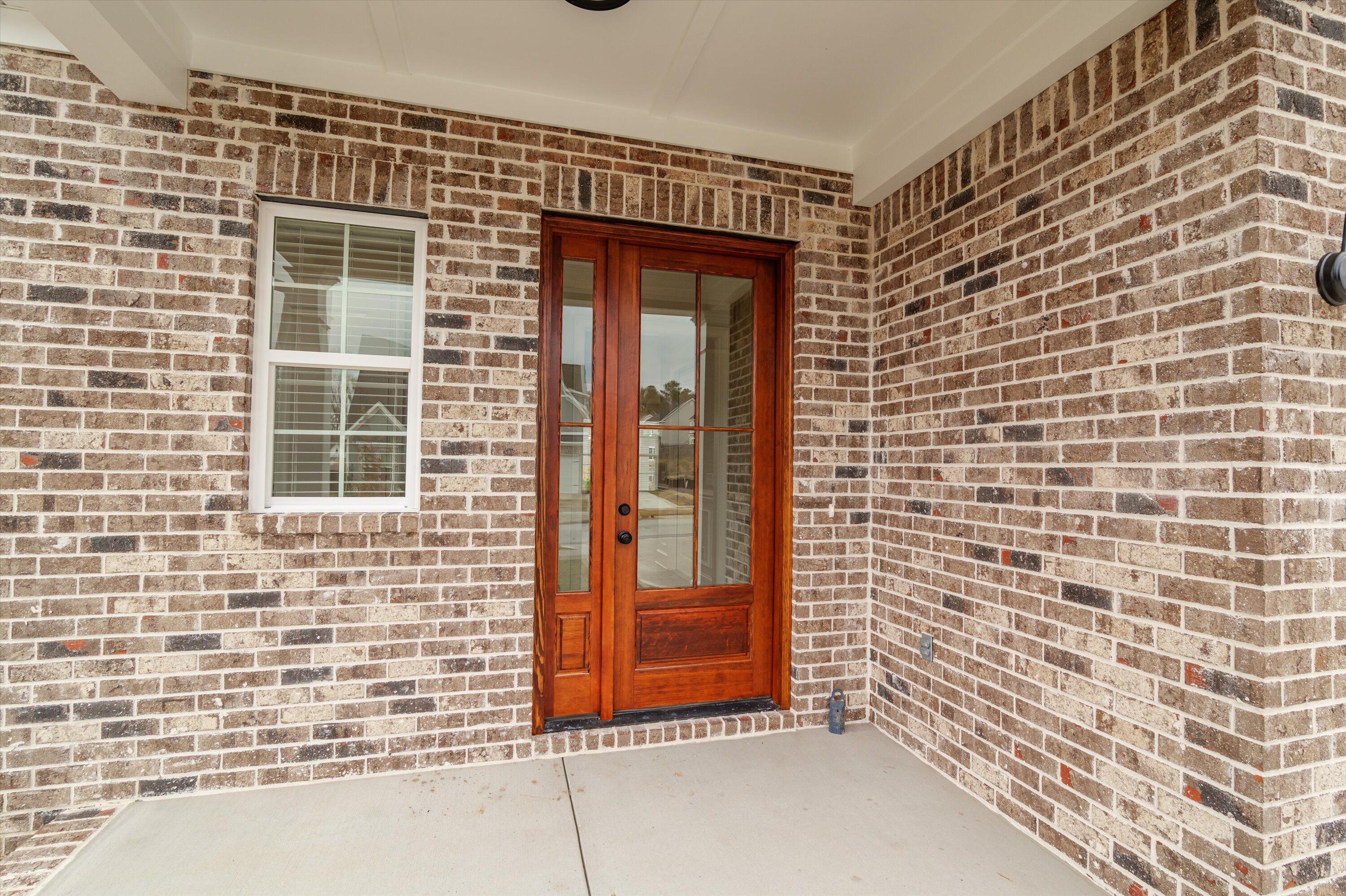 616 River Oaks Lane
