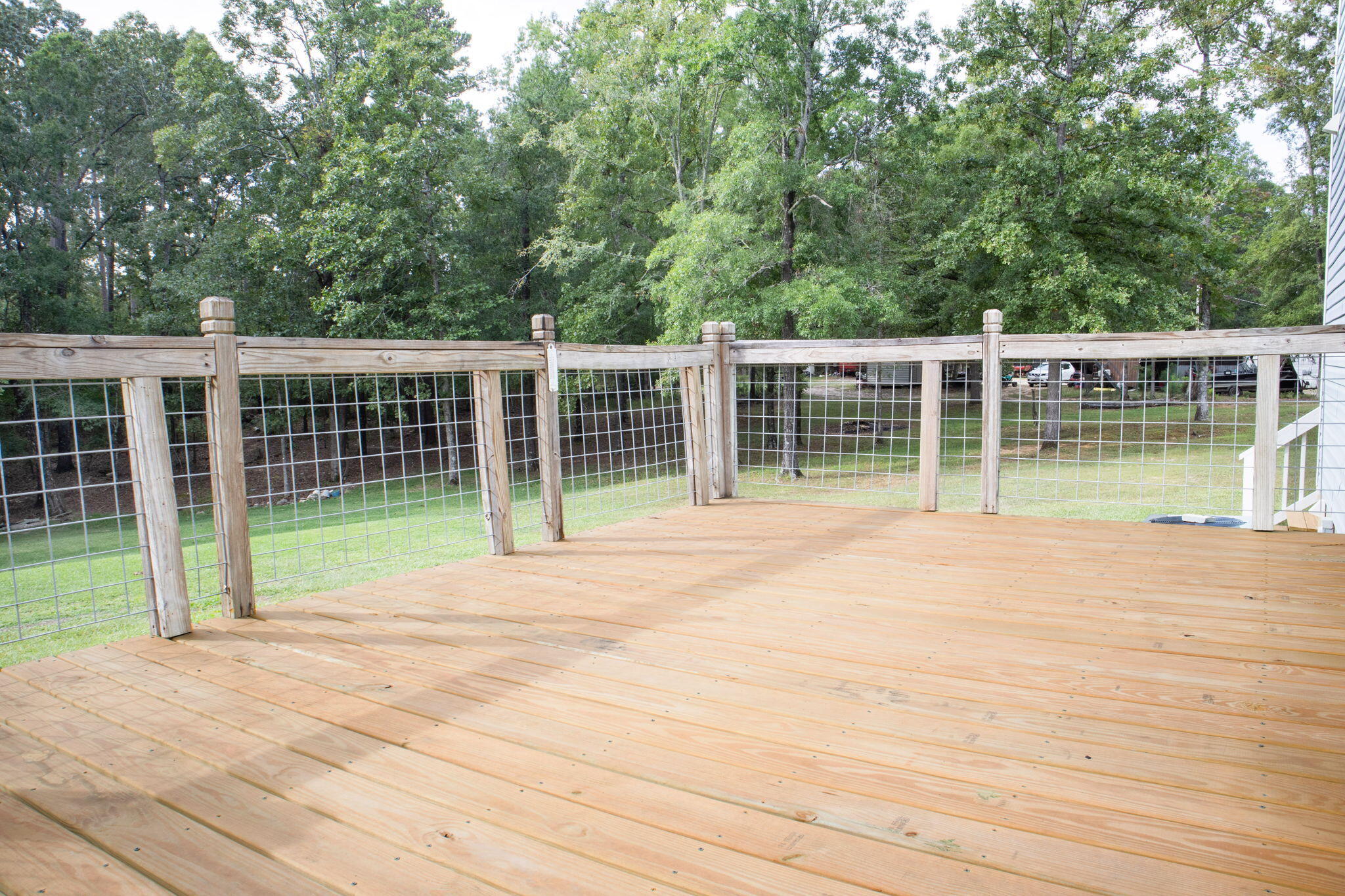 1085 Lake Dr.