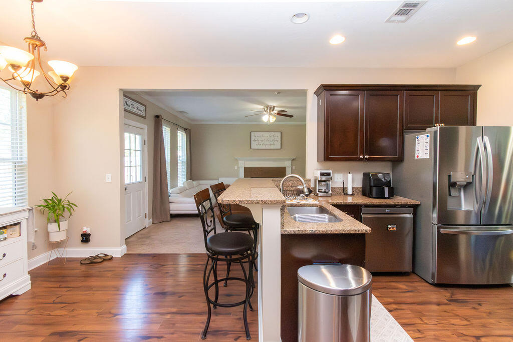 280 Palamon Dr