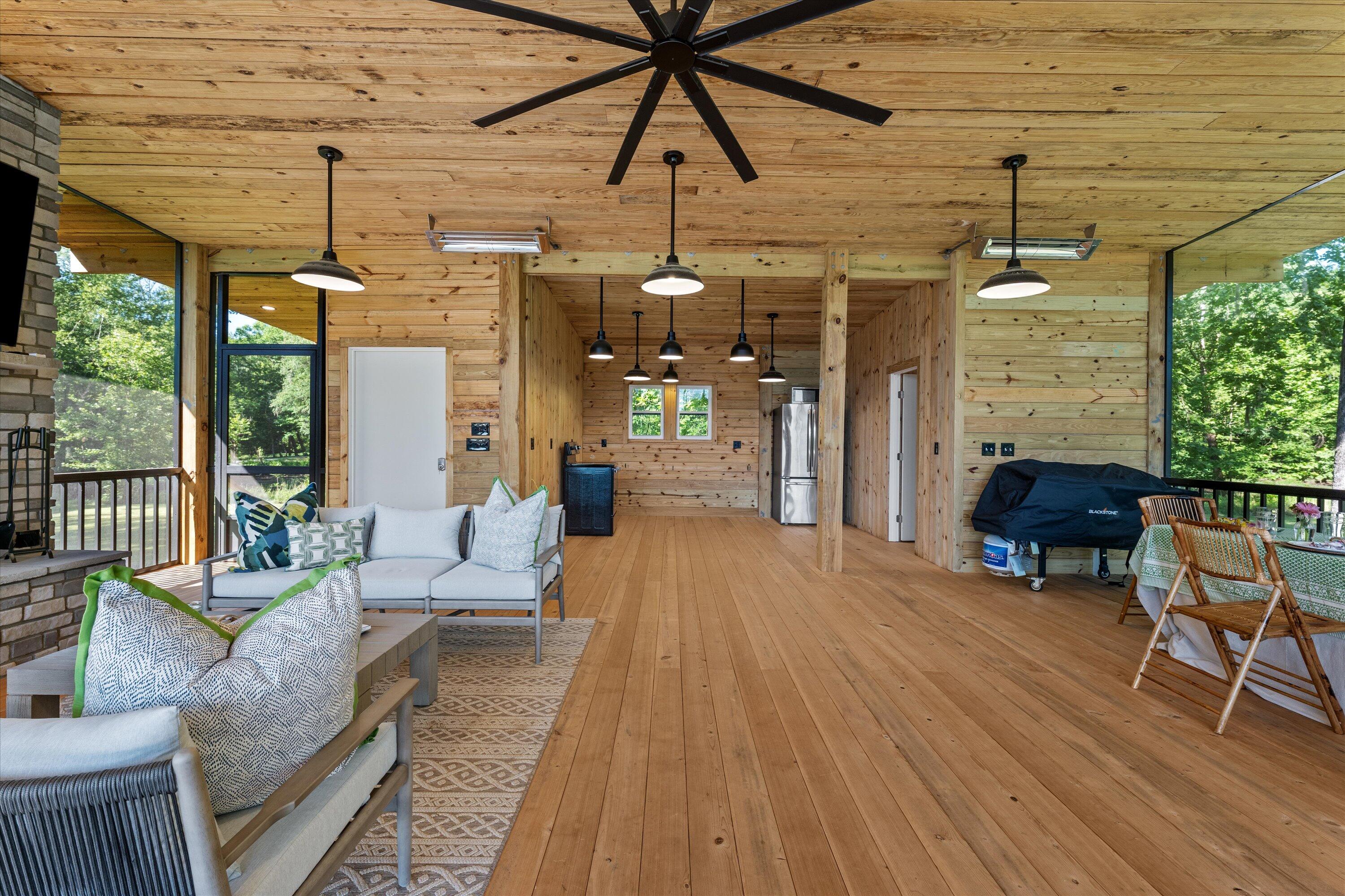 4111 Rivermont Drive