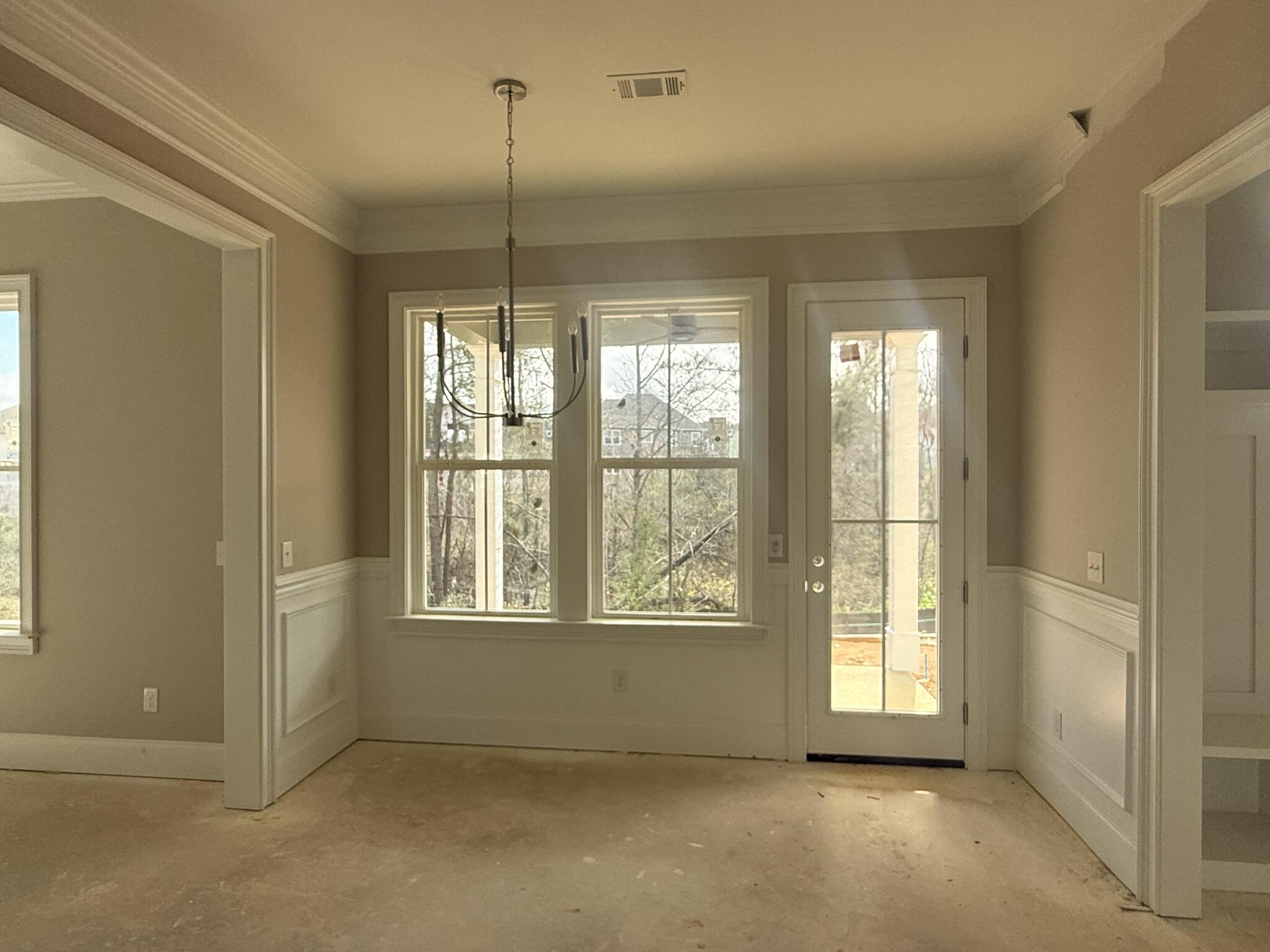 618 River Oaks Lane