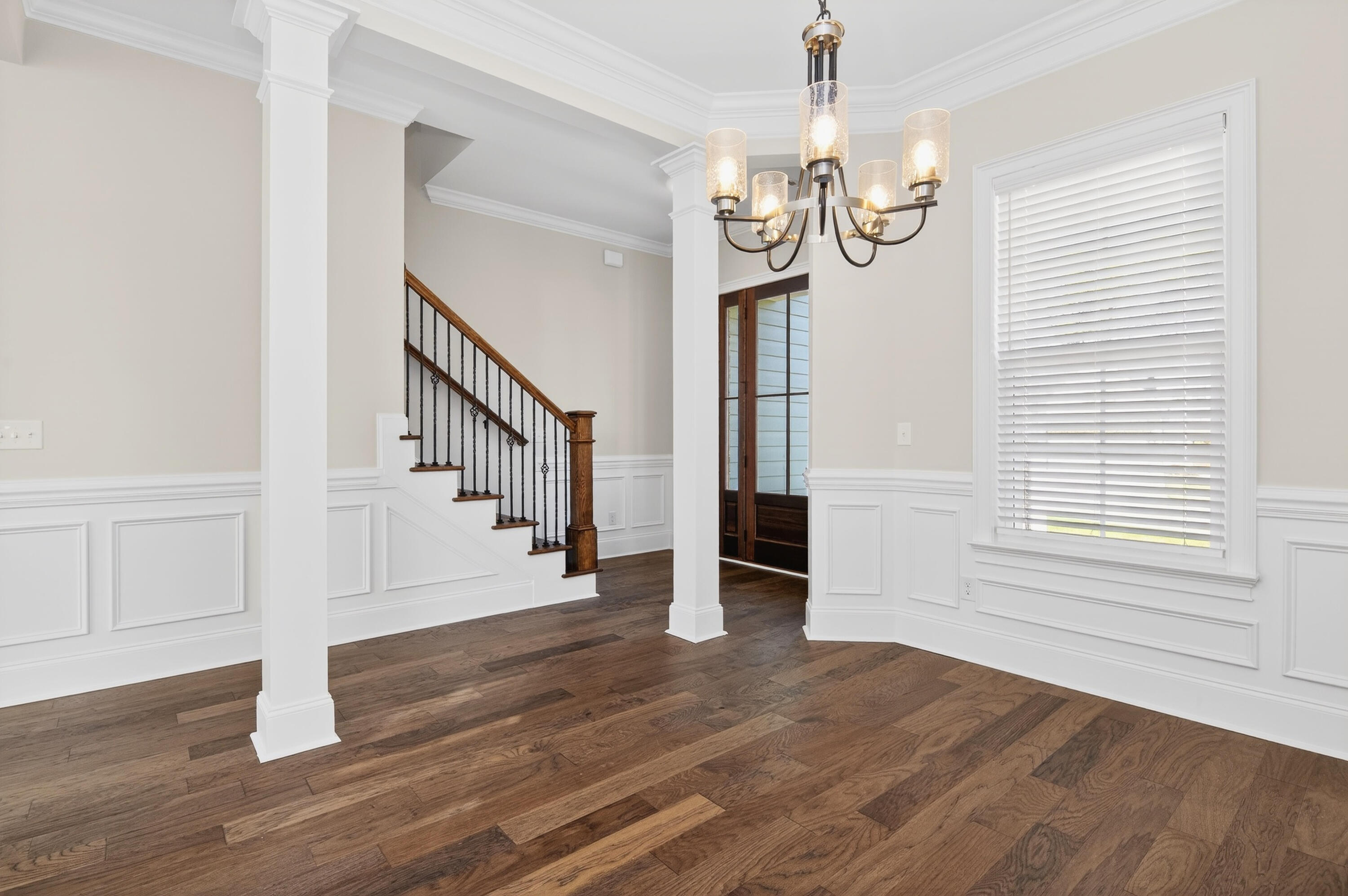 667 River Oaks Lane