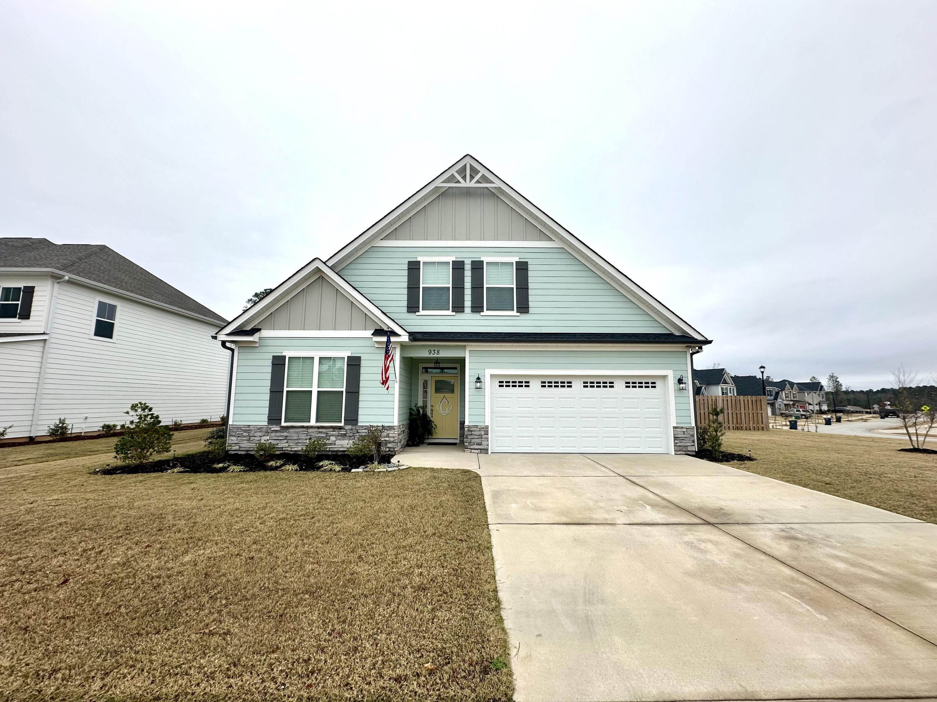 938 Walker Point Drive Drive