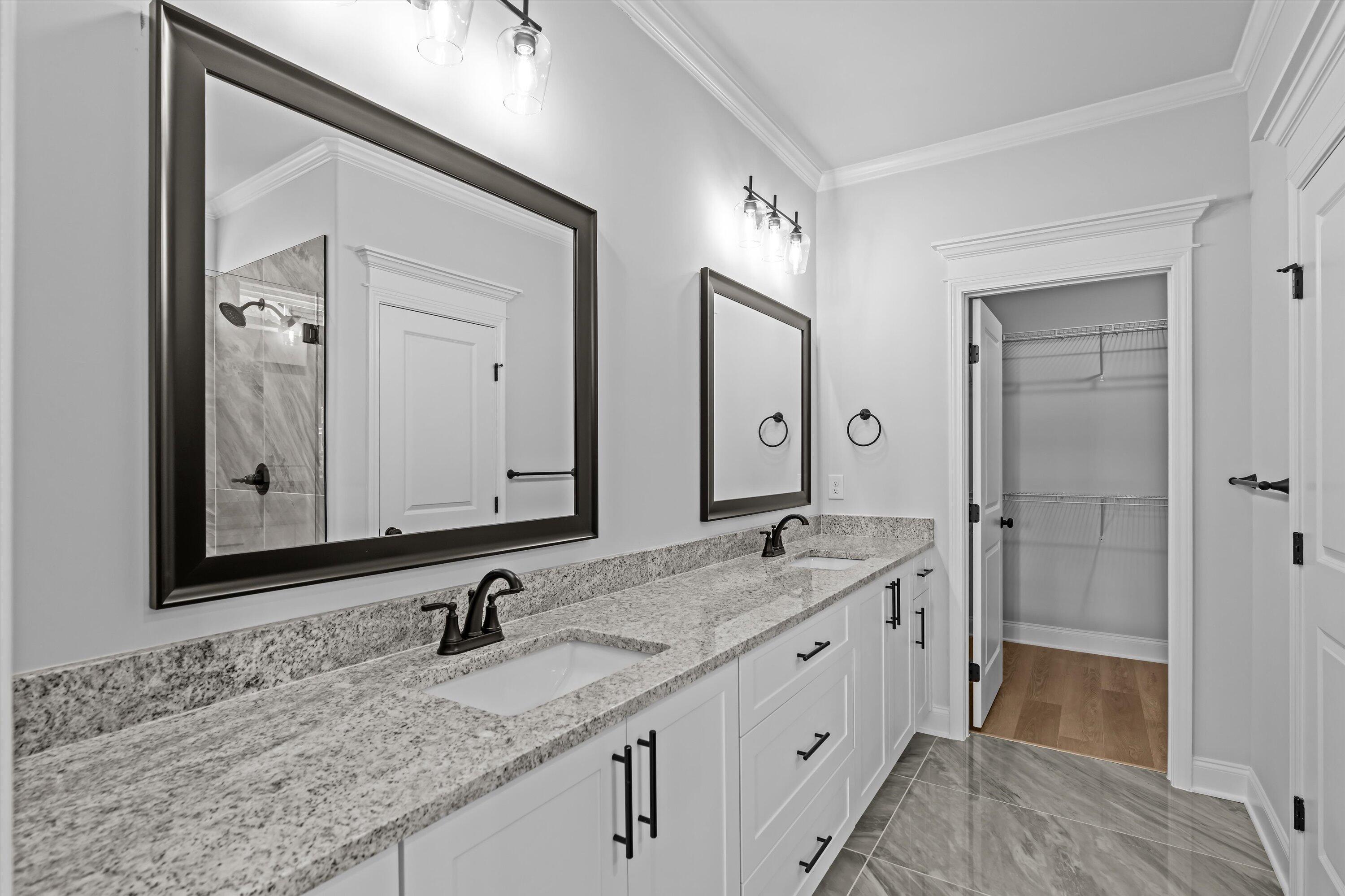 2545 Laurens Street