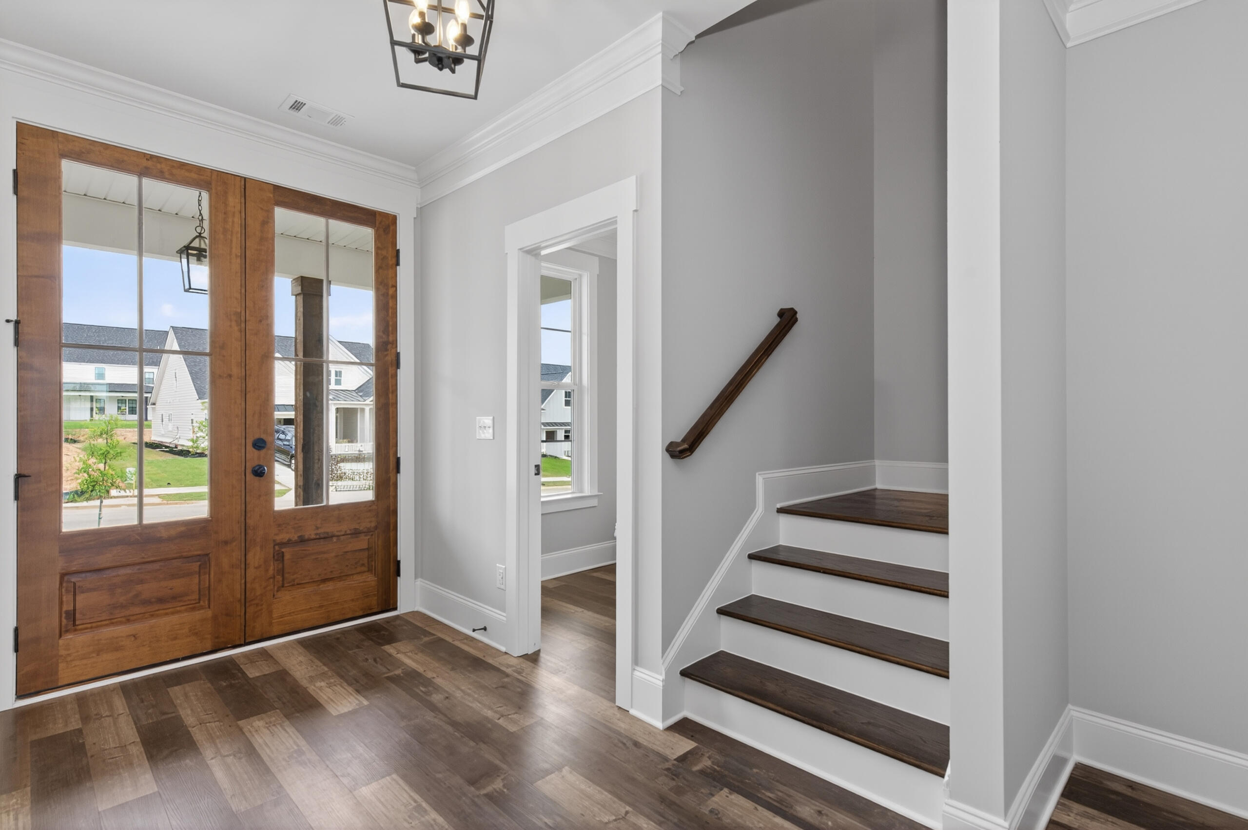 444 Woodlawn St. Street