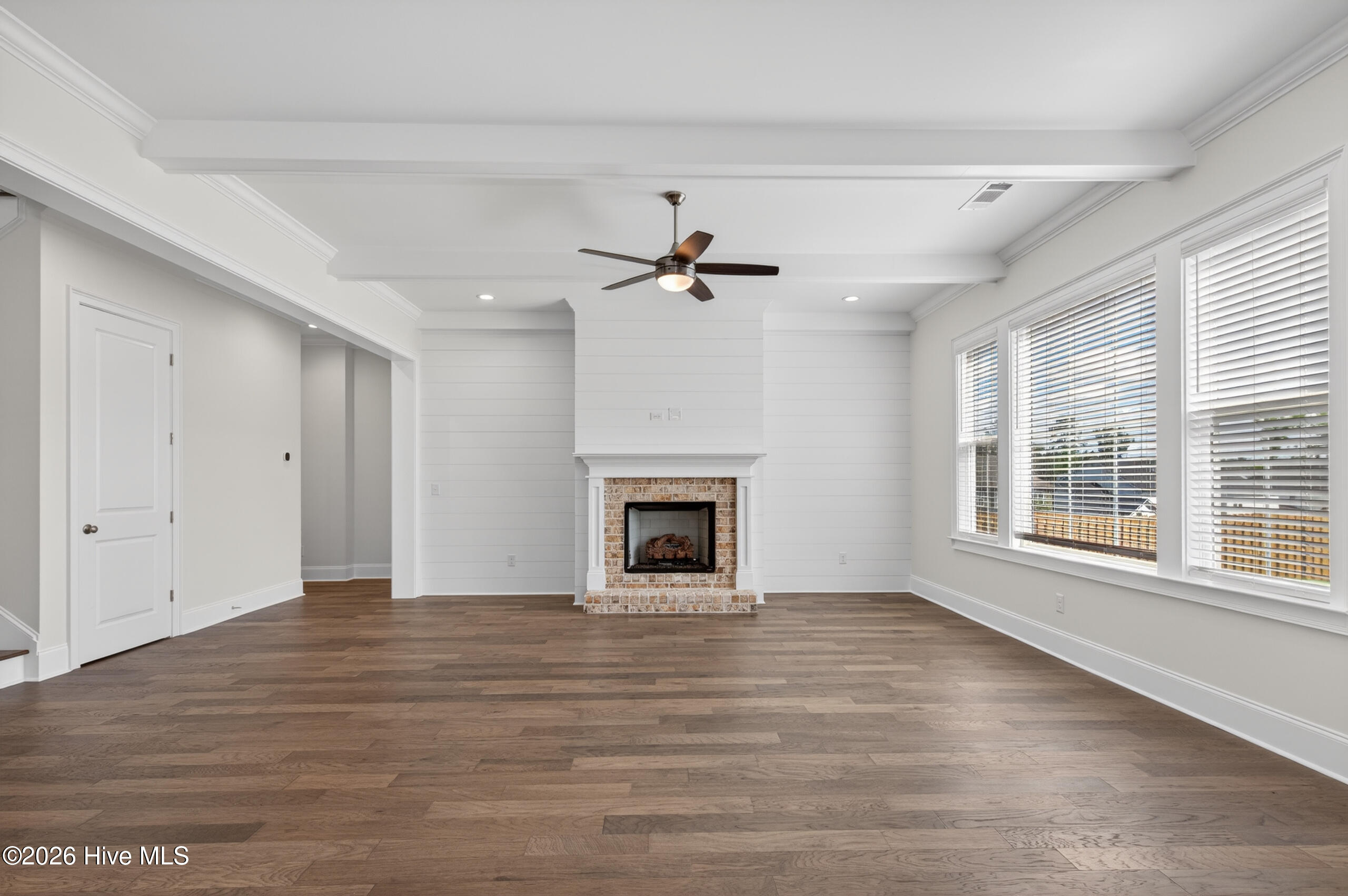657 River Oaks Lane