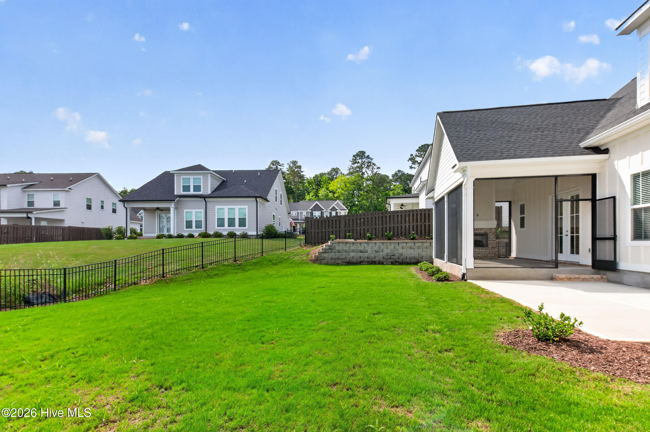 657 River Oaks Lane