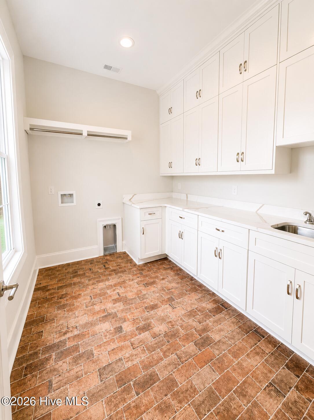 2567 William Few Parkway