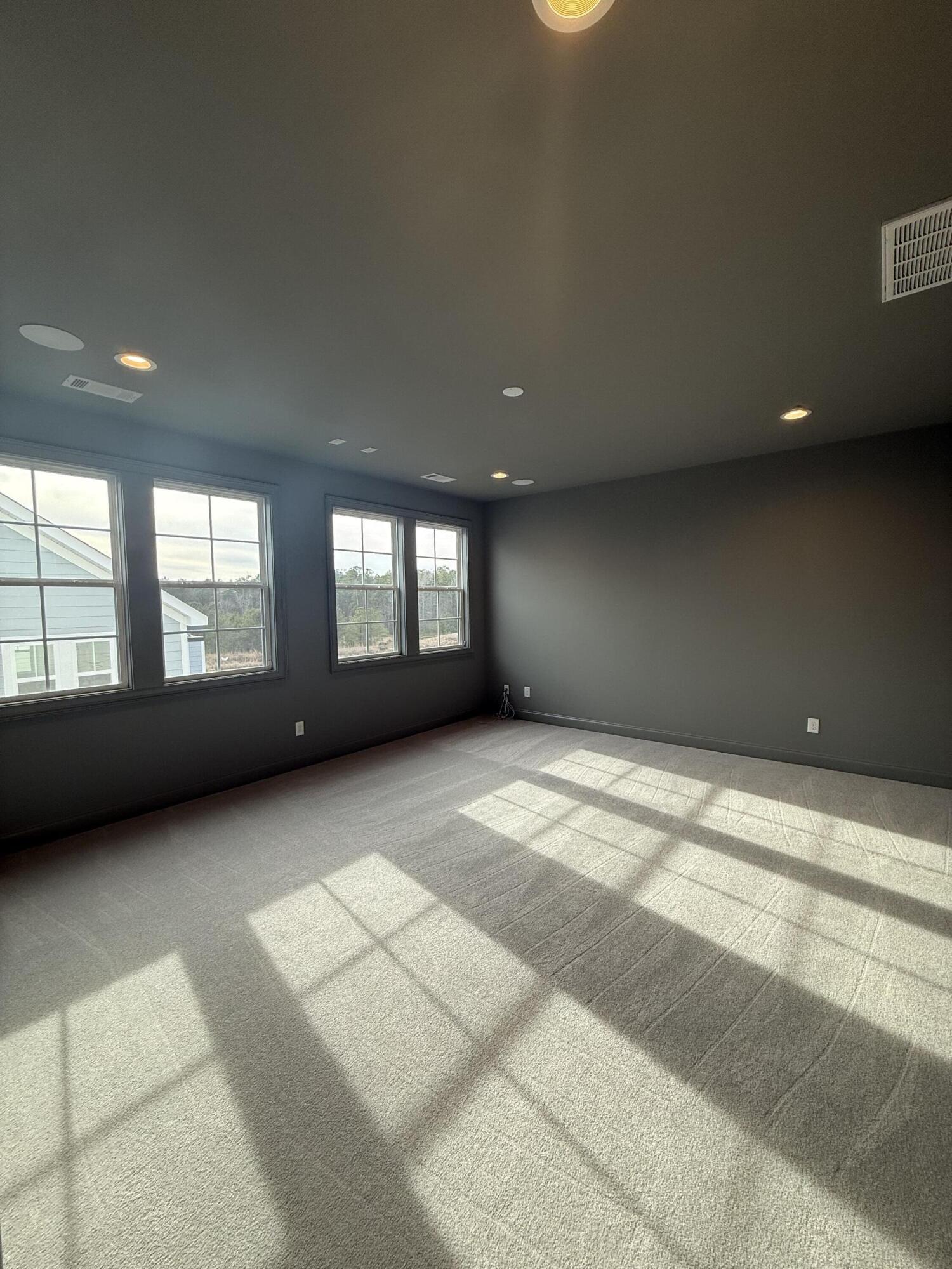 3135 Rosewood Drive