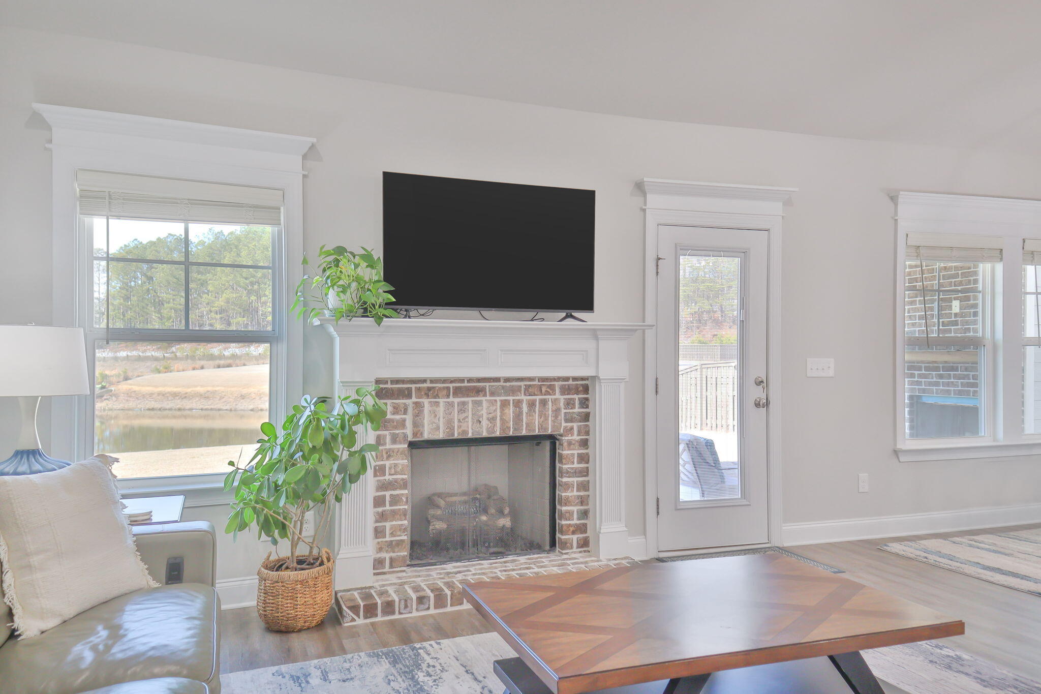 3123 Rosewood Drive