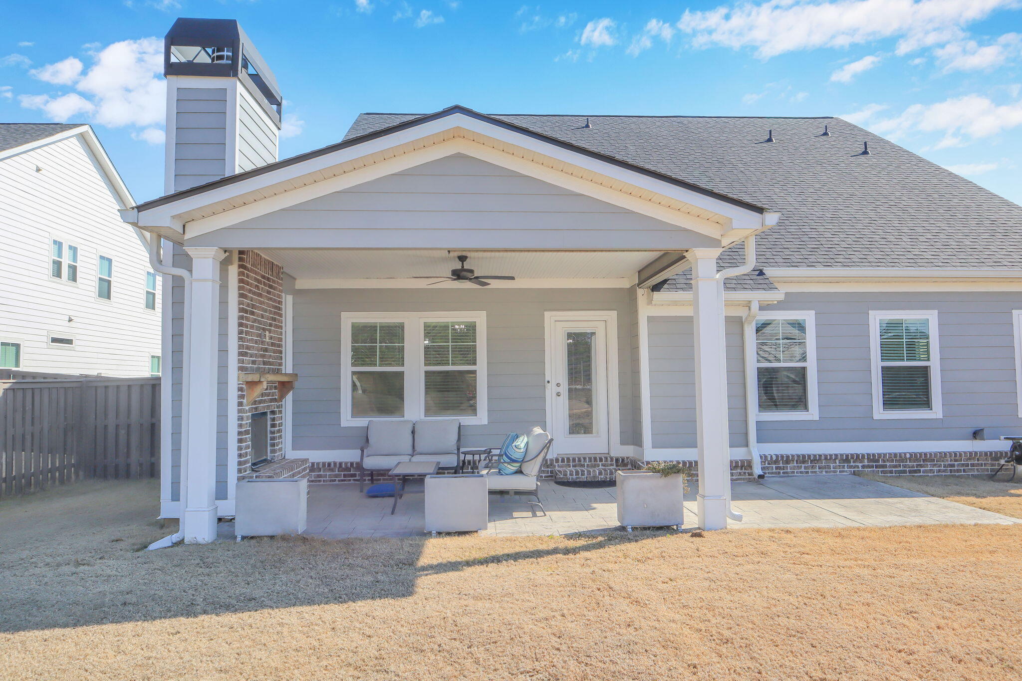 3123 Rosewood Drive