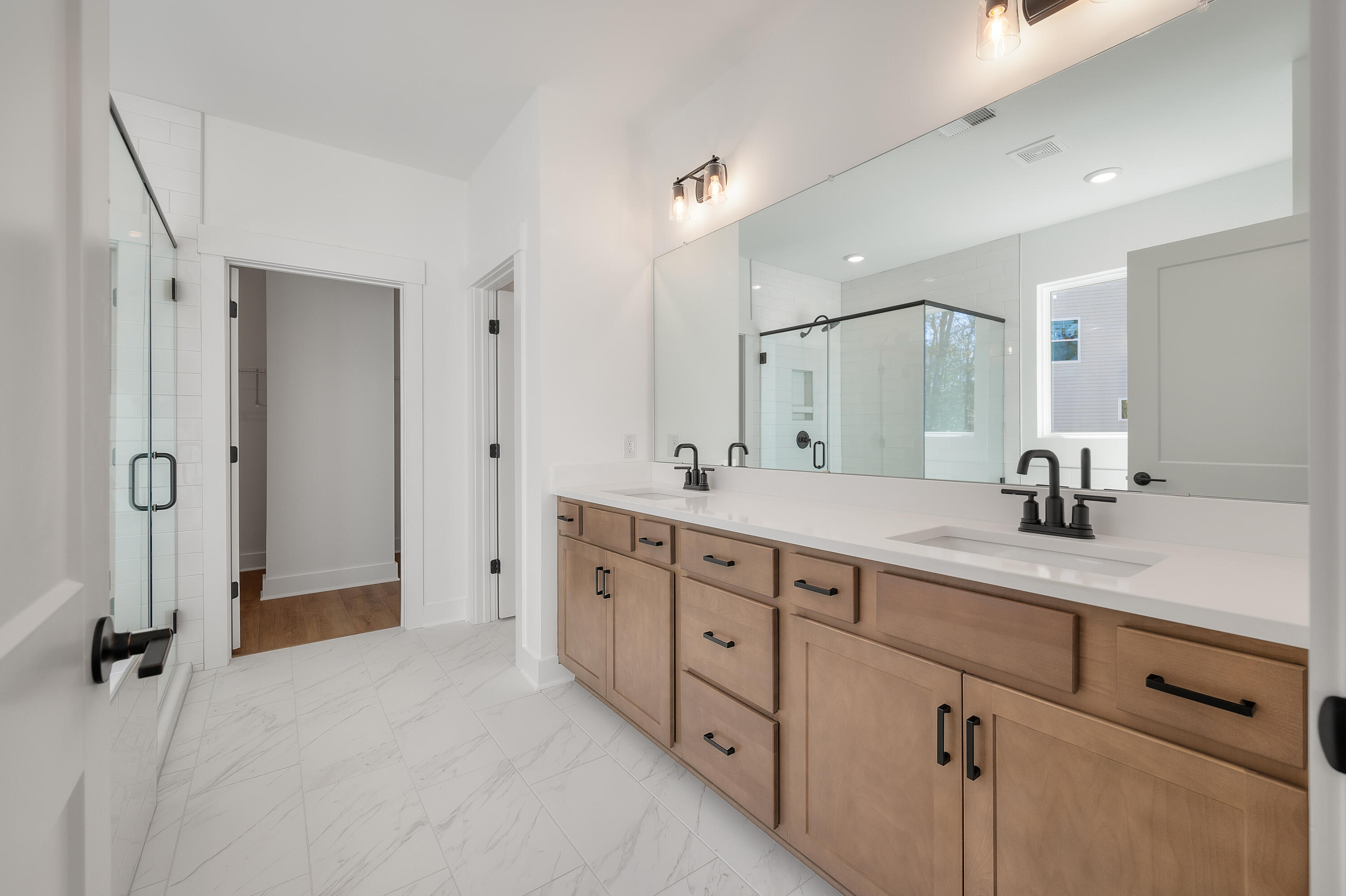 252 Devereux Drive 3001