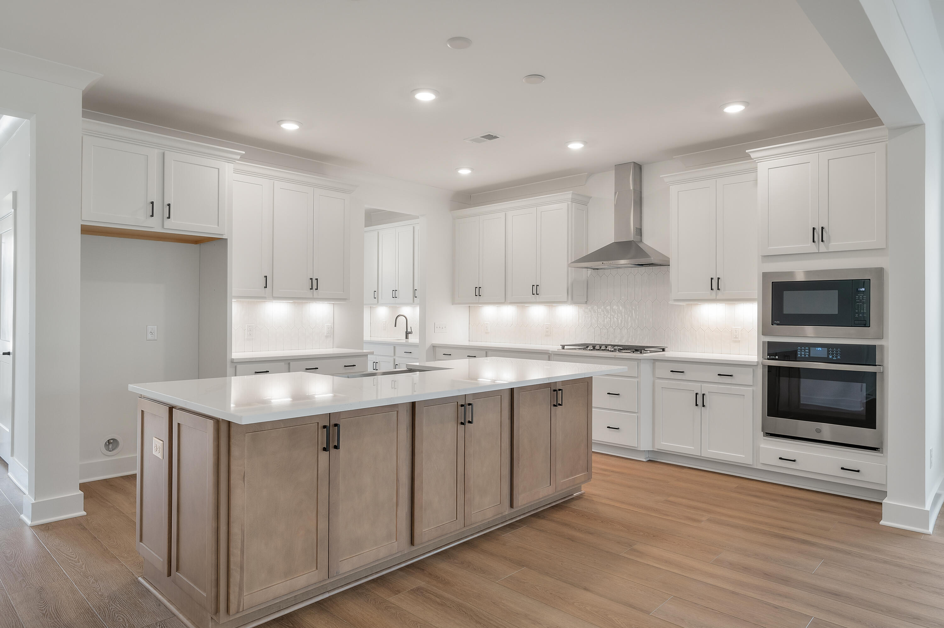 252 Devereux Drive 3001