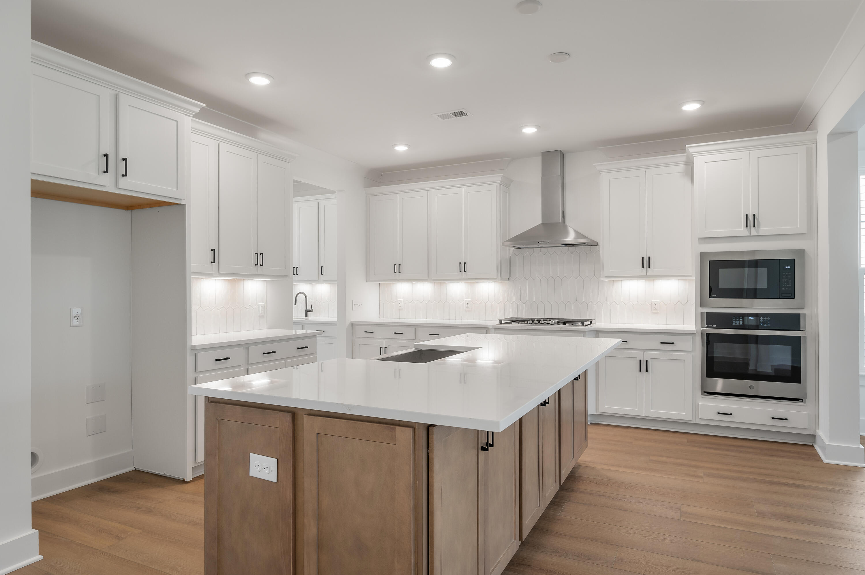 252 Devereux Drive 3001
