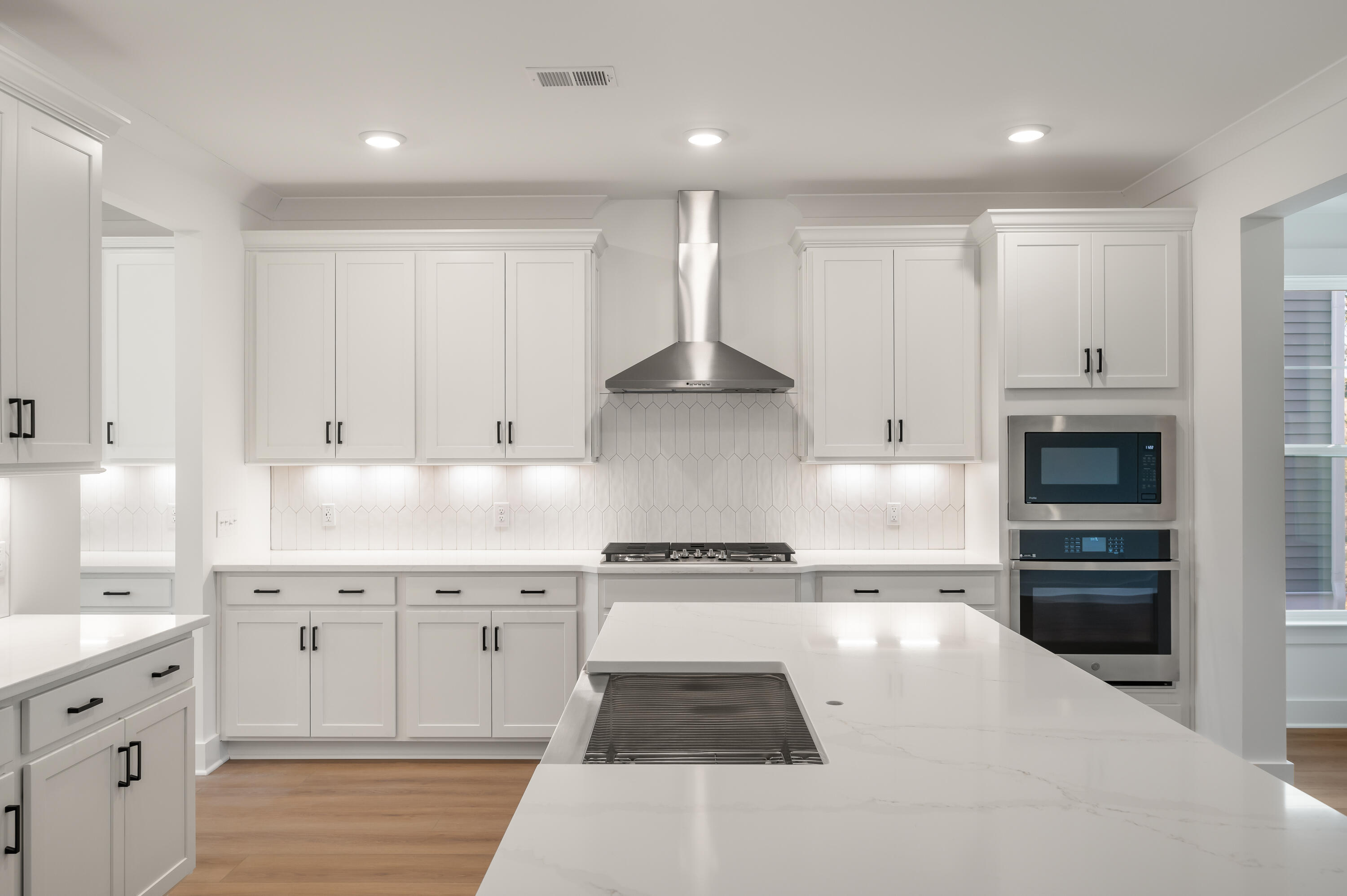 252 Devereux Drive 3001